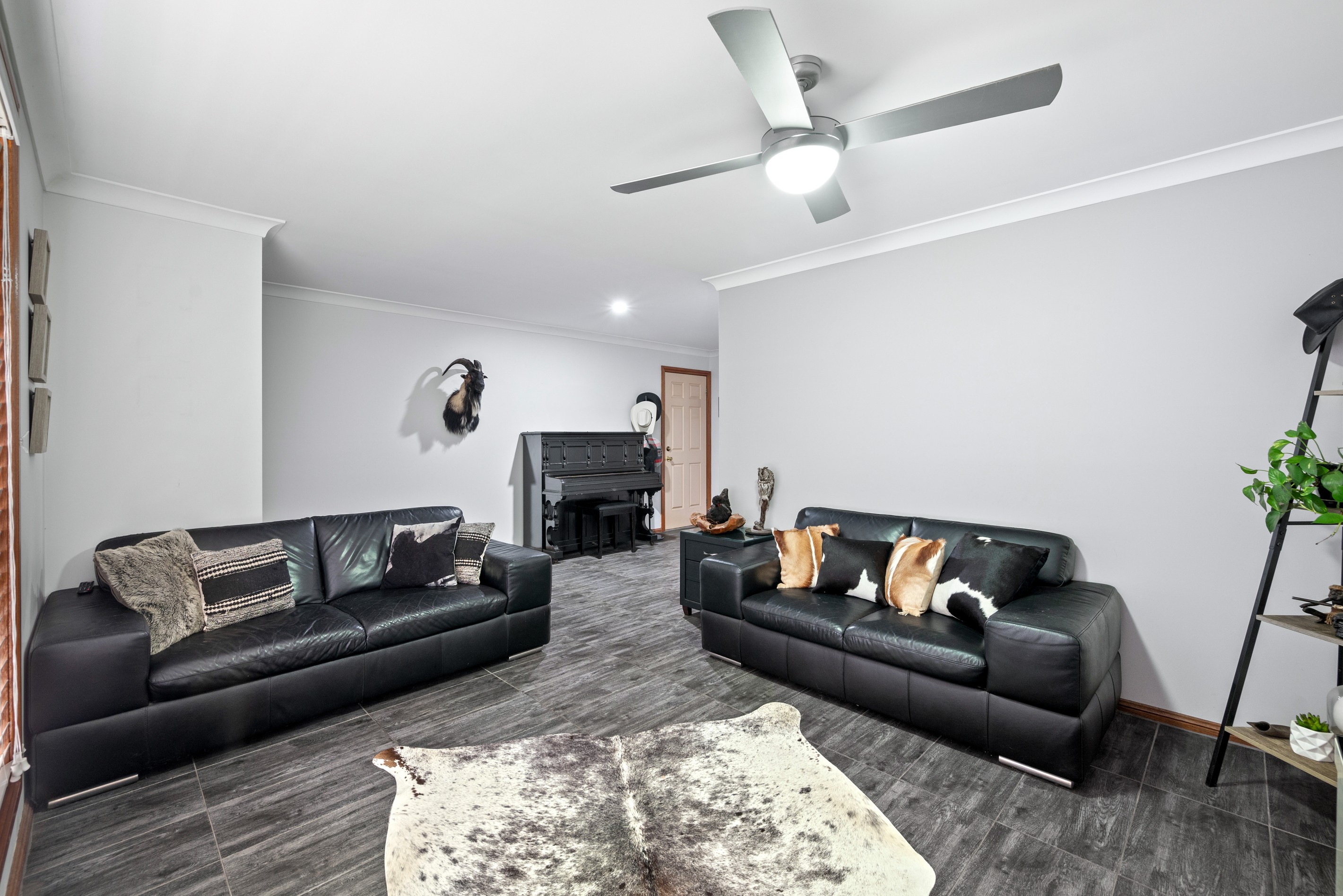 10/4-8 Gordon Avenue, Ingleburn, NSW 2565
