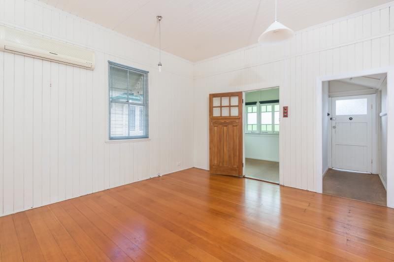 19 Holmesbrook Street, Ashgrove, QLD 4060