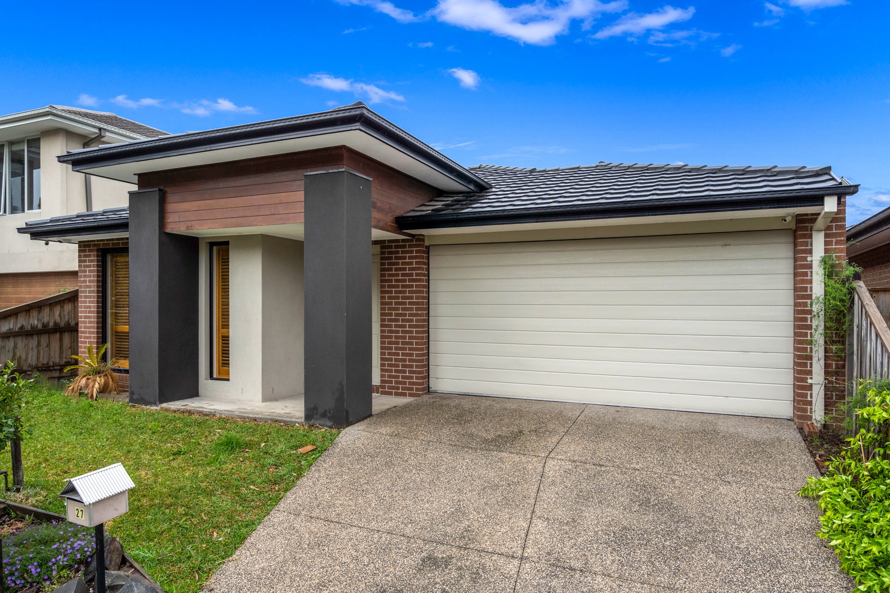 27 Greenhaven Drive, Greenvale, VIC 3059