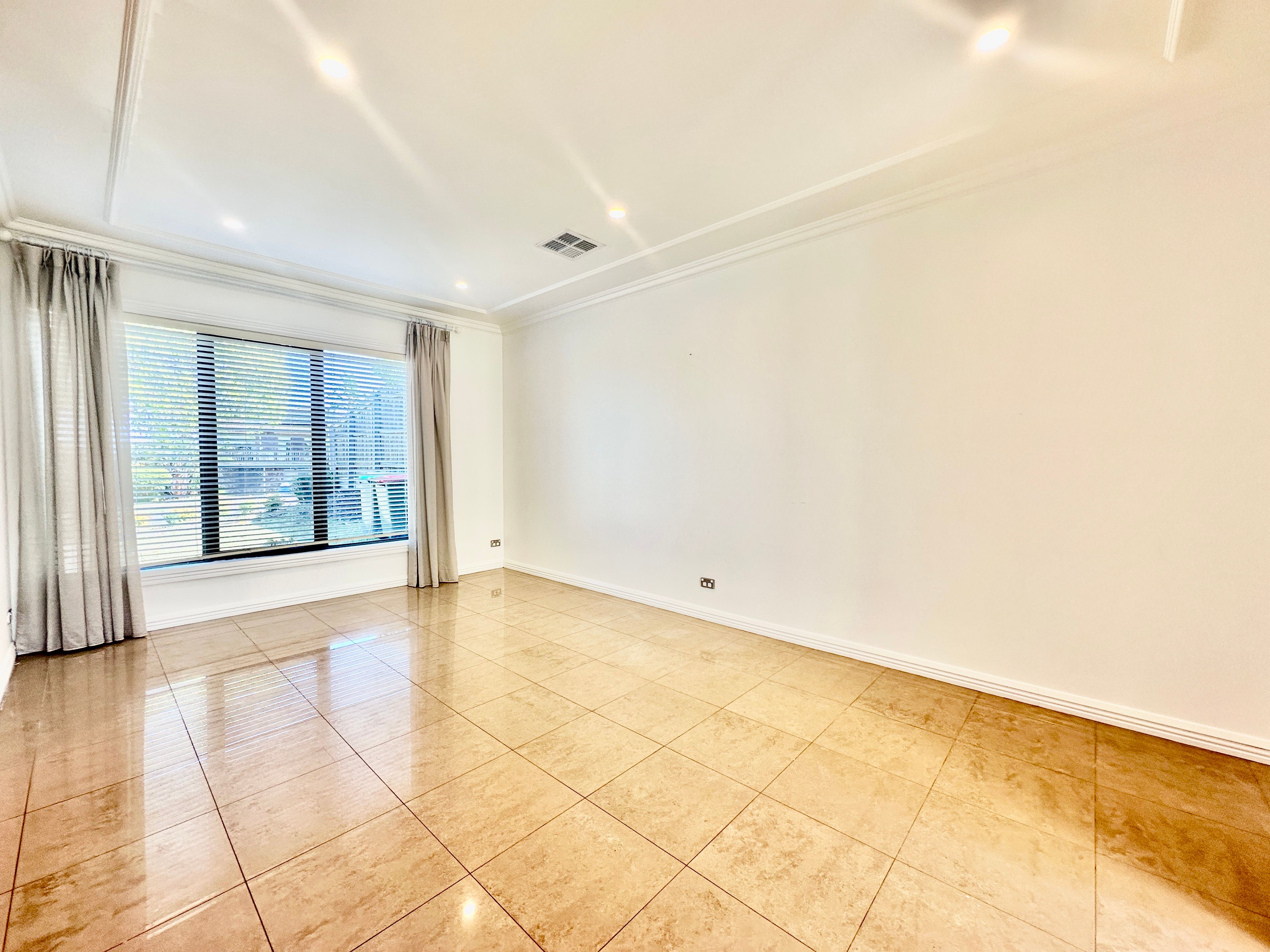 1/17-19 Queens Avenue, Doncaster, VIC 3108