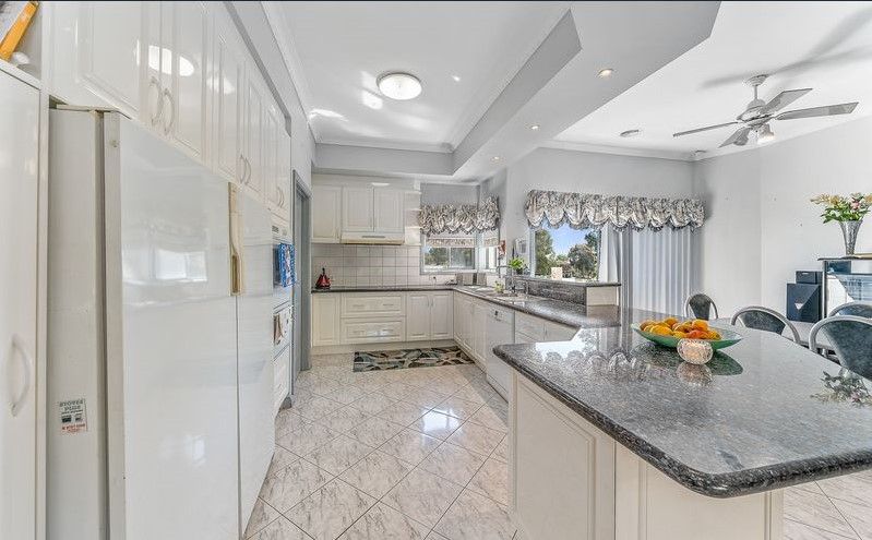 147 Napoleon Road, Lysterfield, VIC 3156