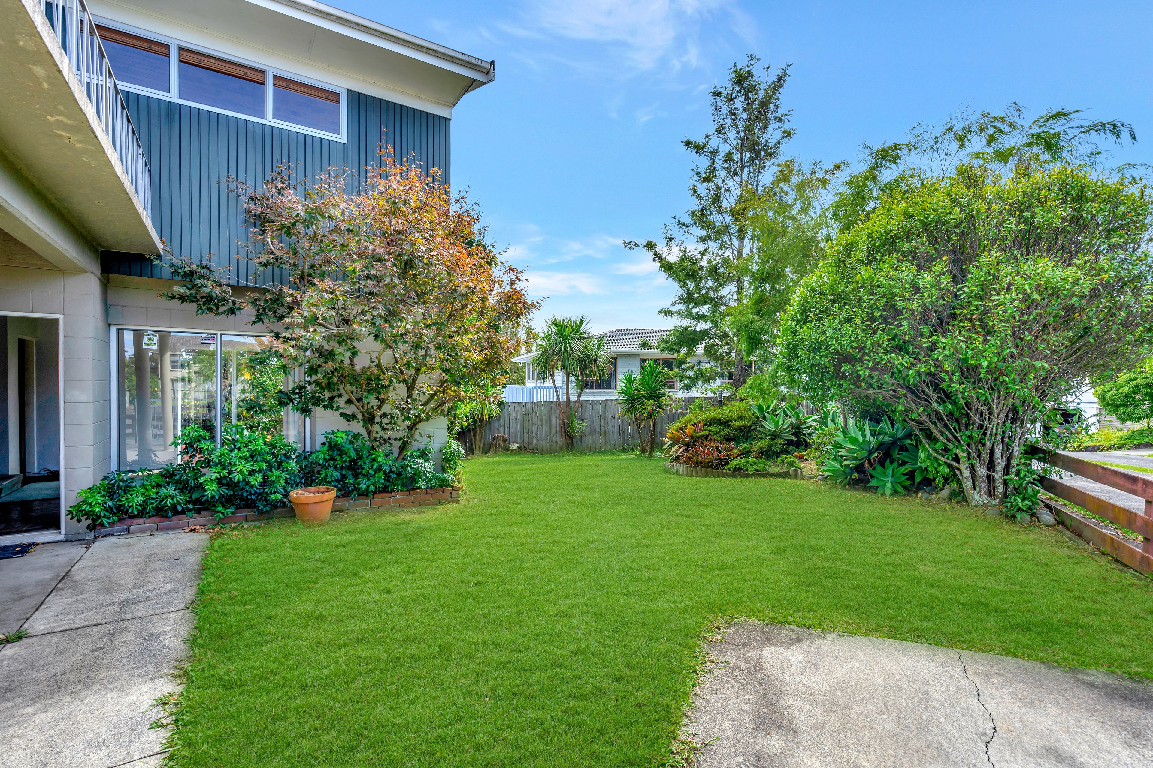 18 Tanoa Place, Glendene, Waitakere City