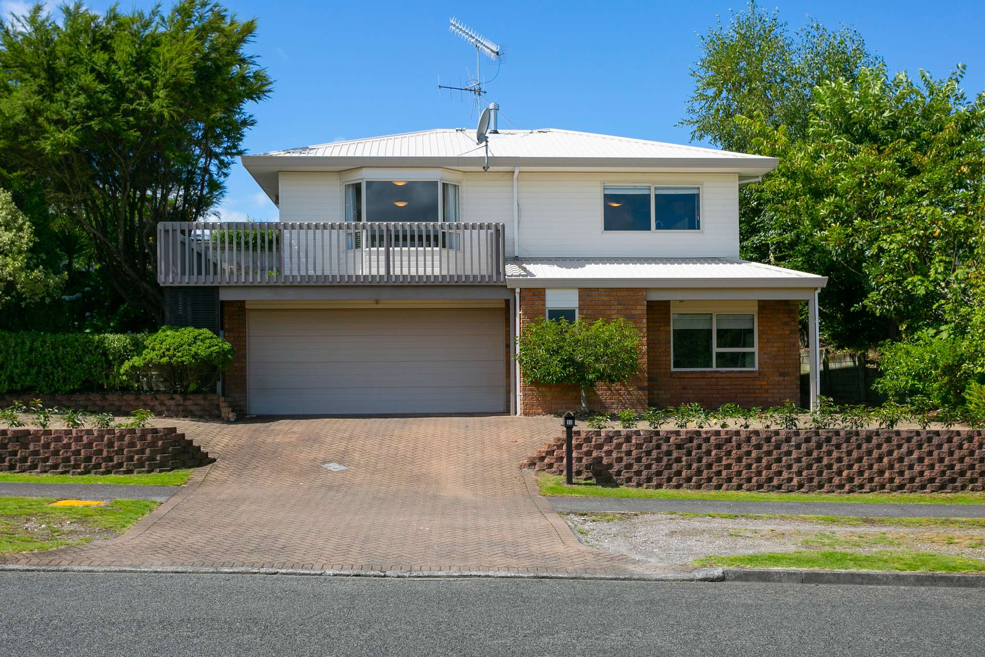 90 Birch Street photo 31