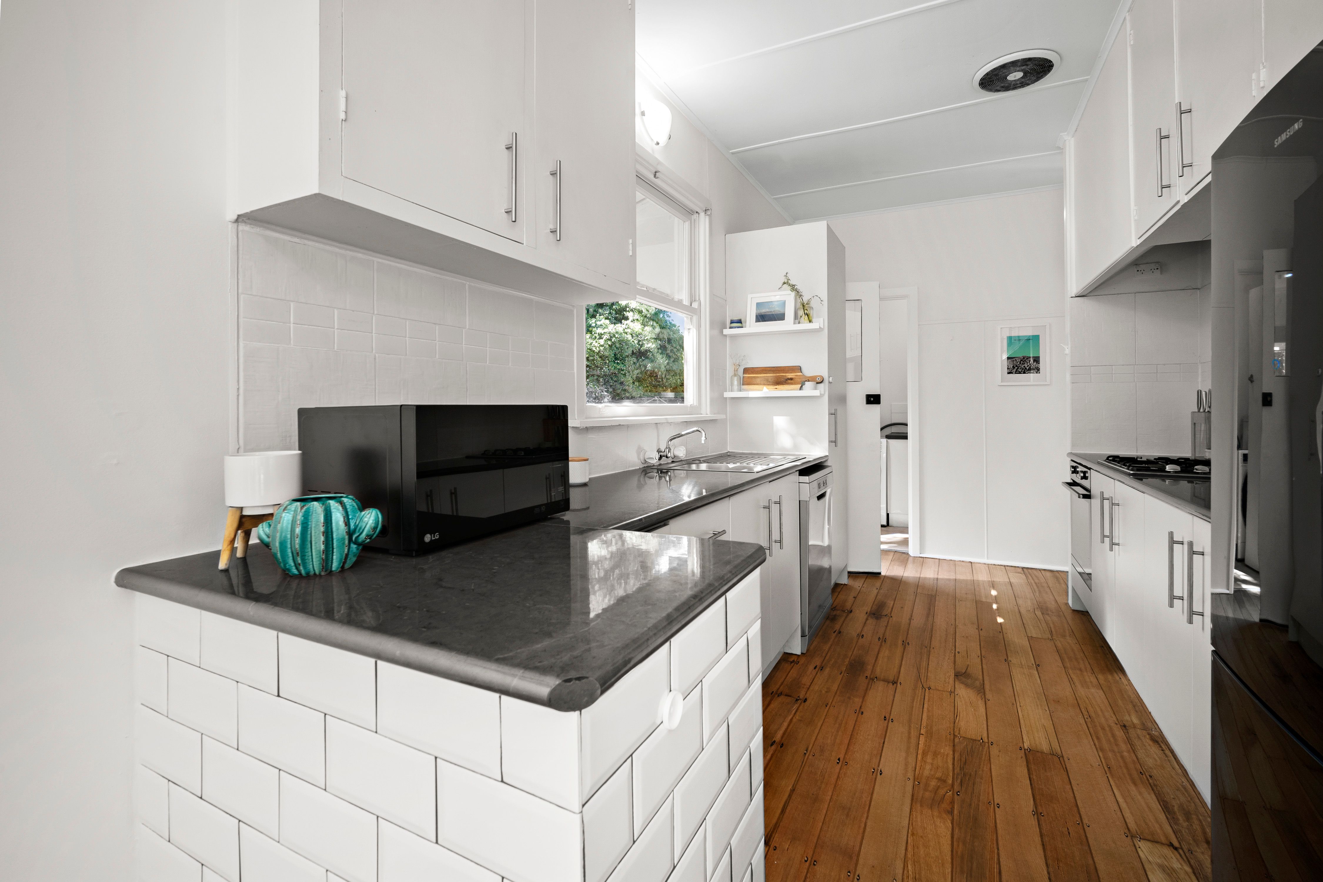 704 York Street — photo 5 of 12