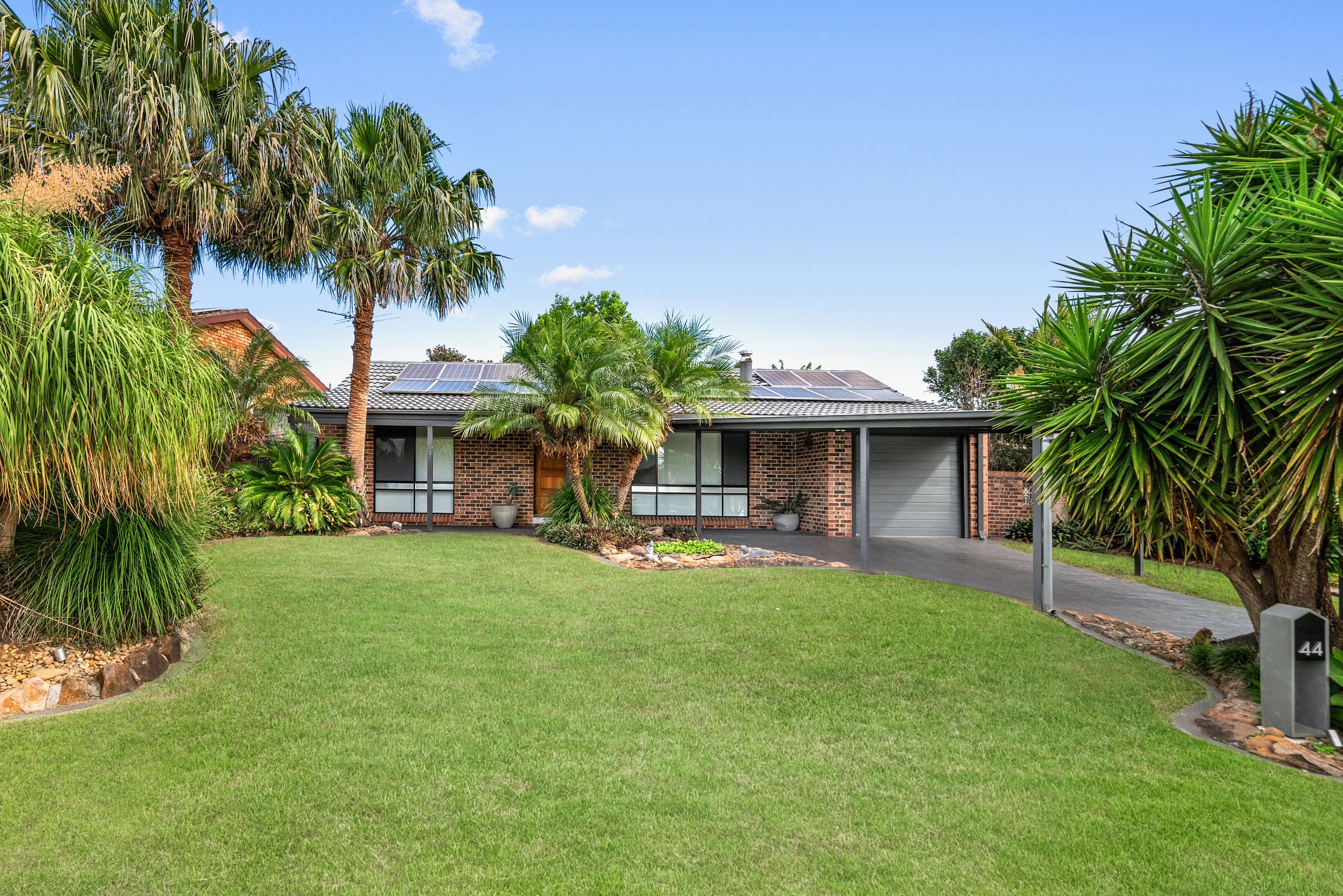 44 Longhurst Road, Minto, NSW 2566