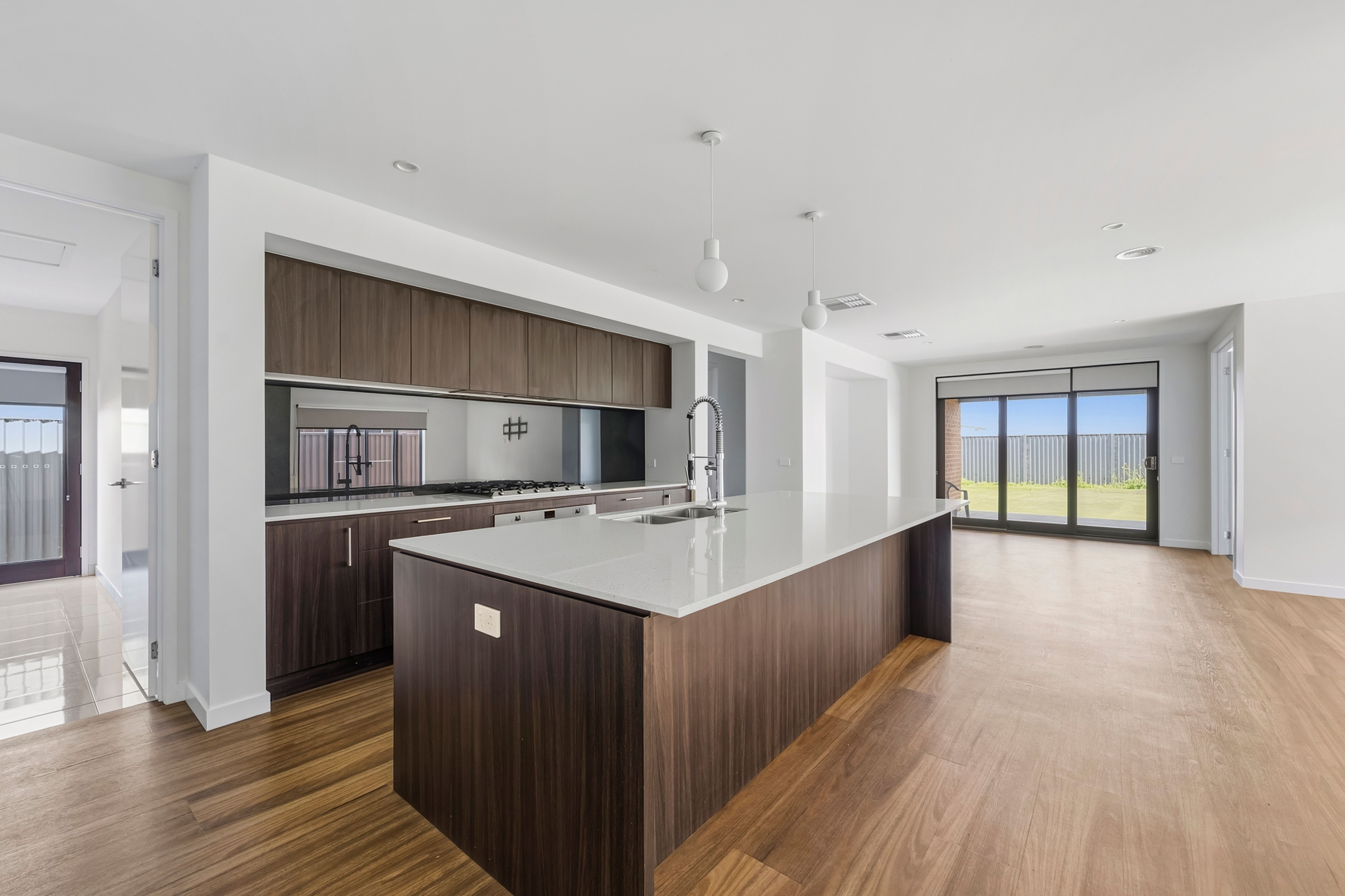 10 O'Rourke Street — photo 3 of 9