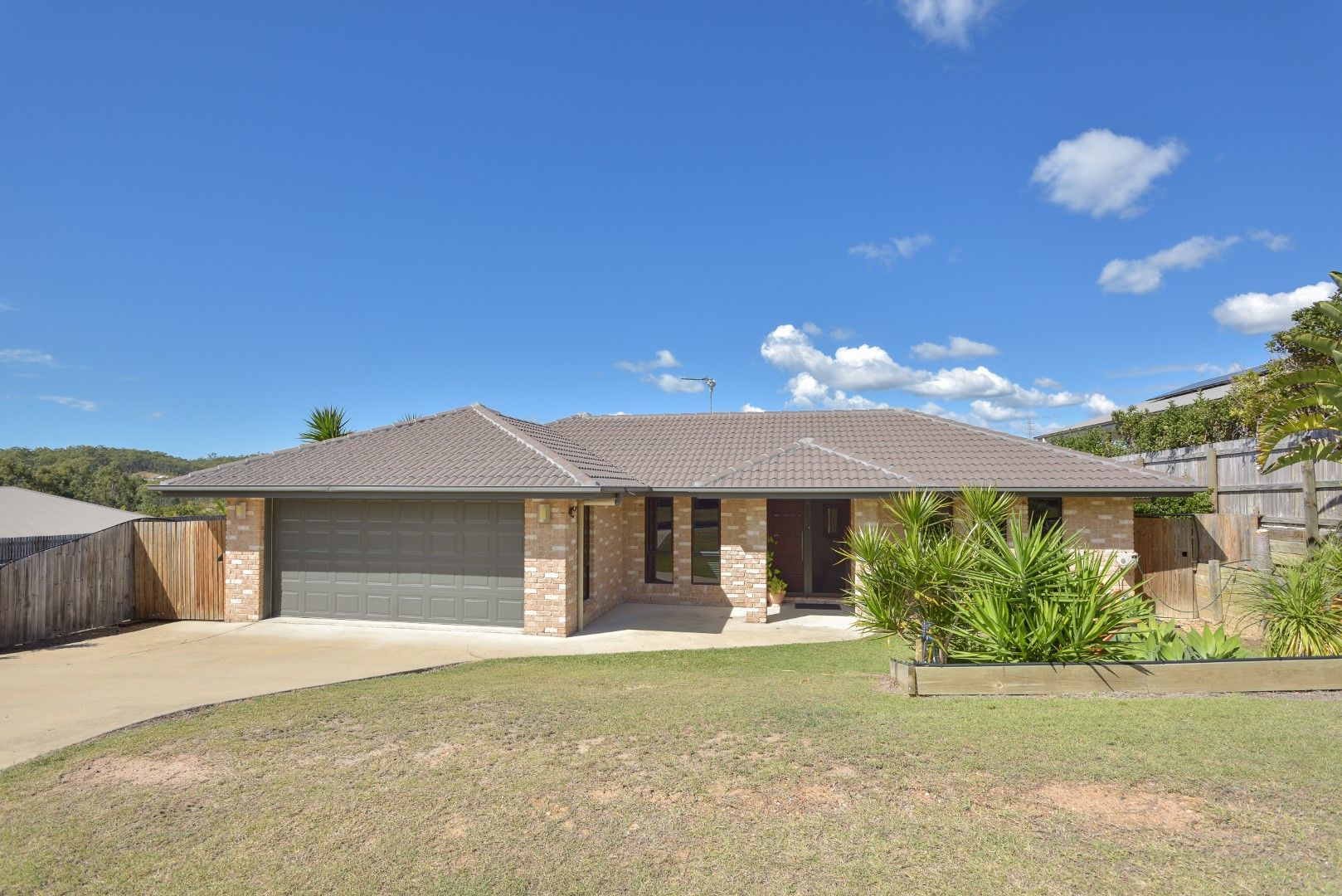 11 Spence Court, Kirkwood QLD 4680