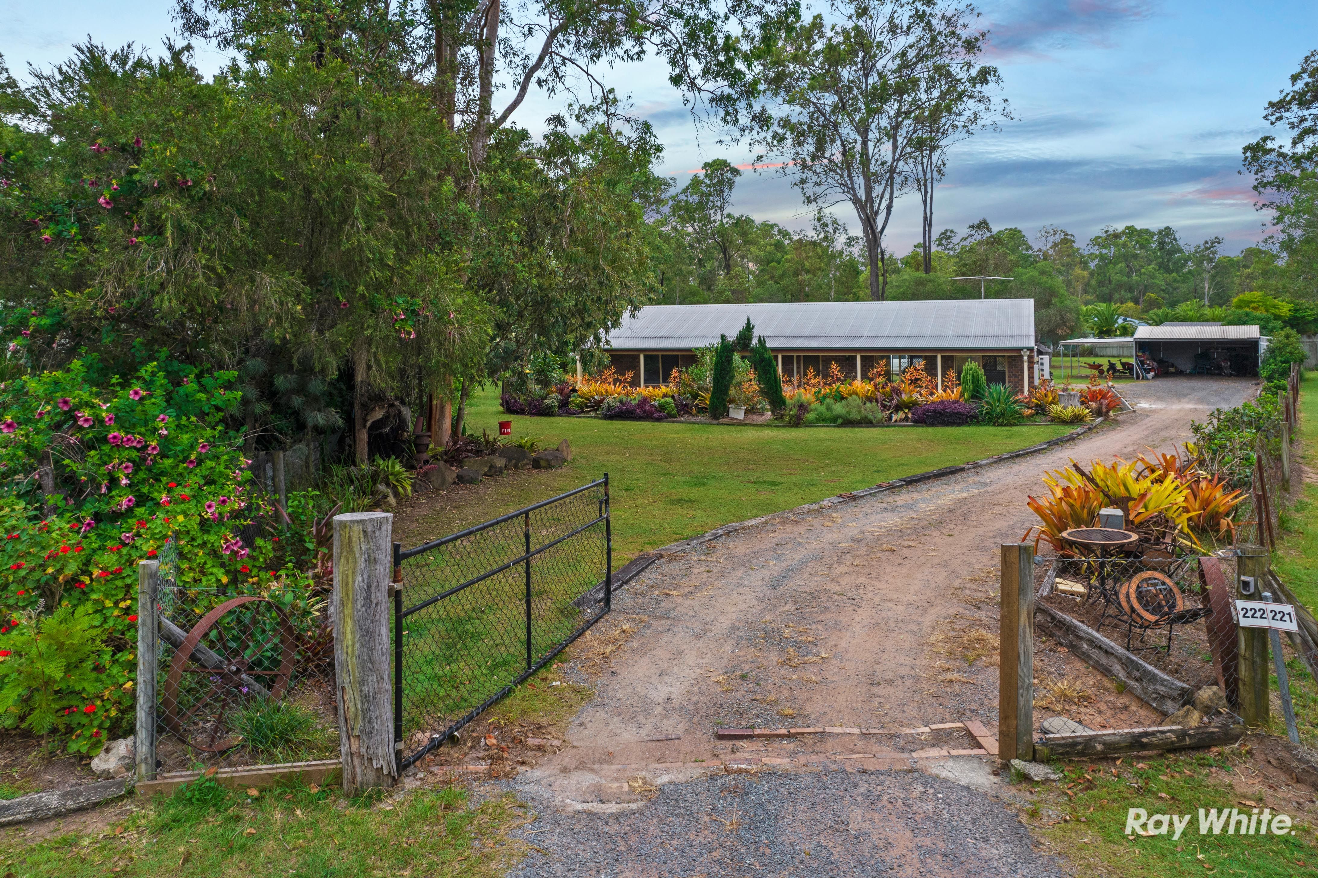 21 Overlander Court, FLAGSTONE, QLD 4280