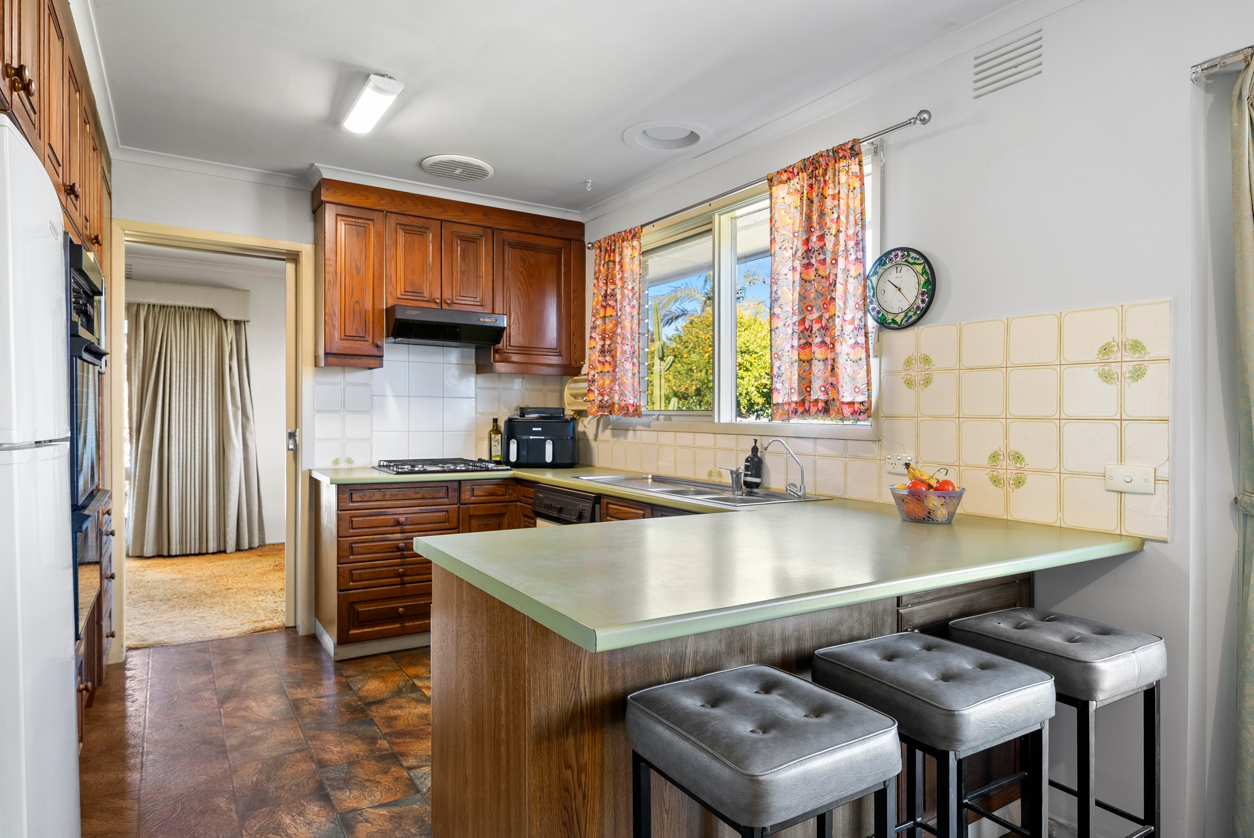 4 Xavier Drive, Wheelers Hill, VIC 3150