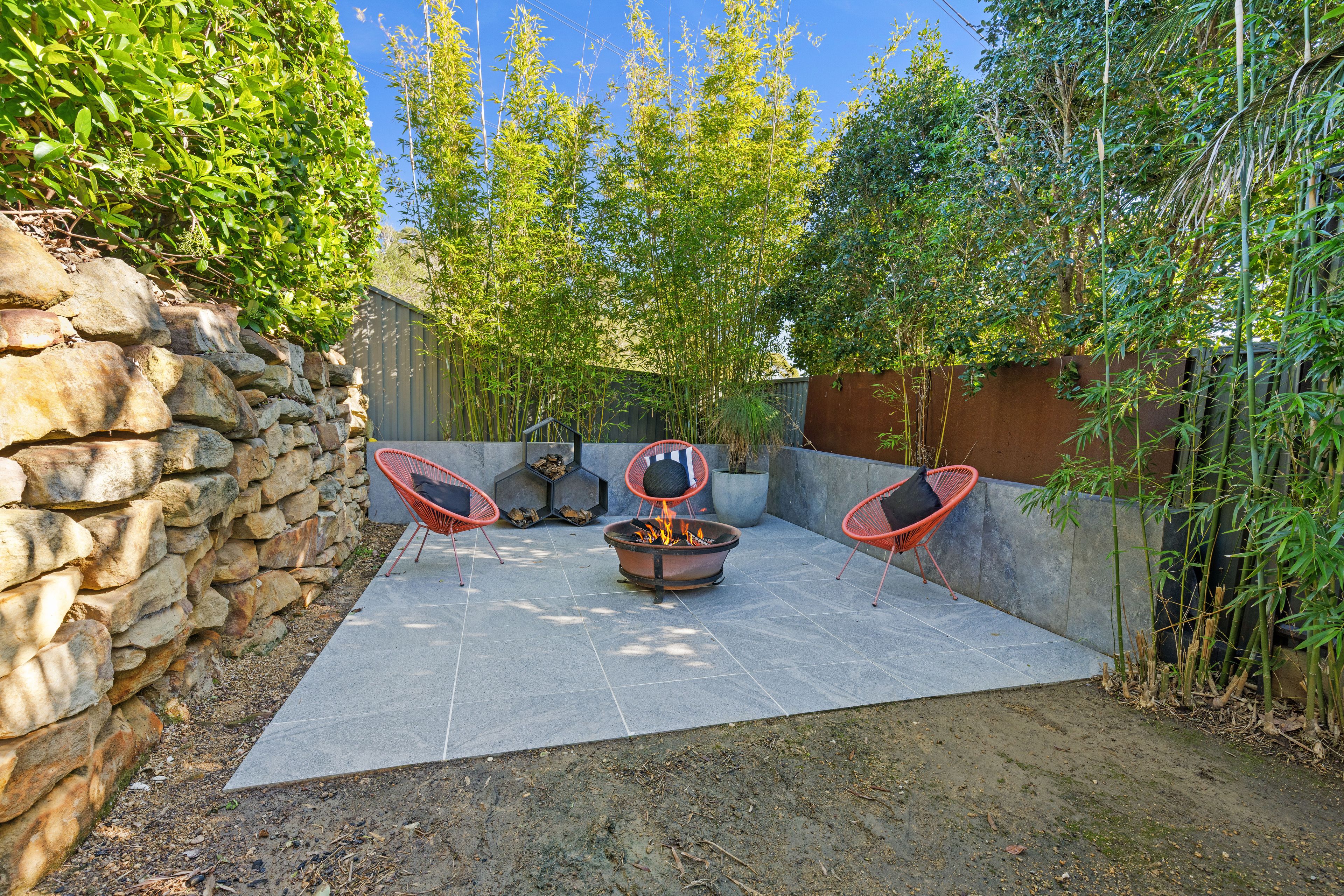 7 Meckiff Close — photo 18 of 19
