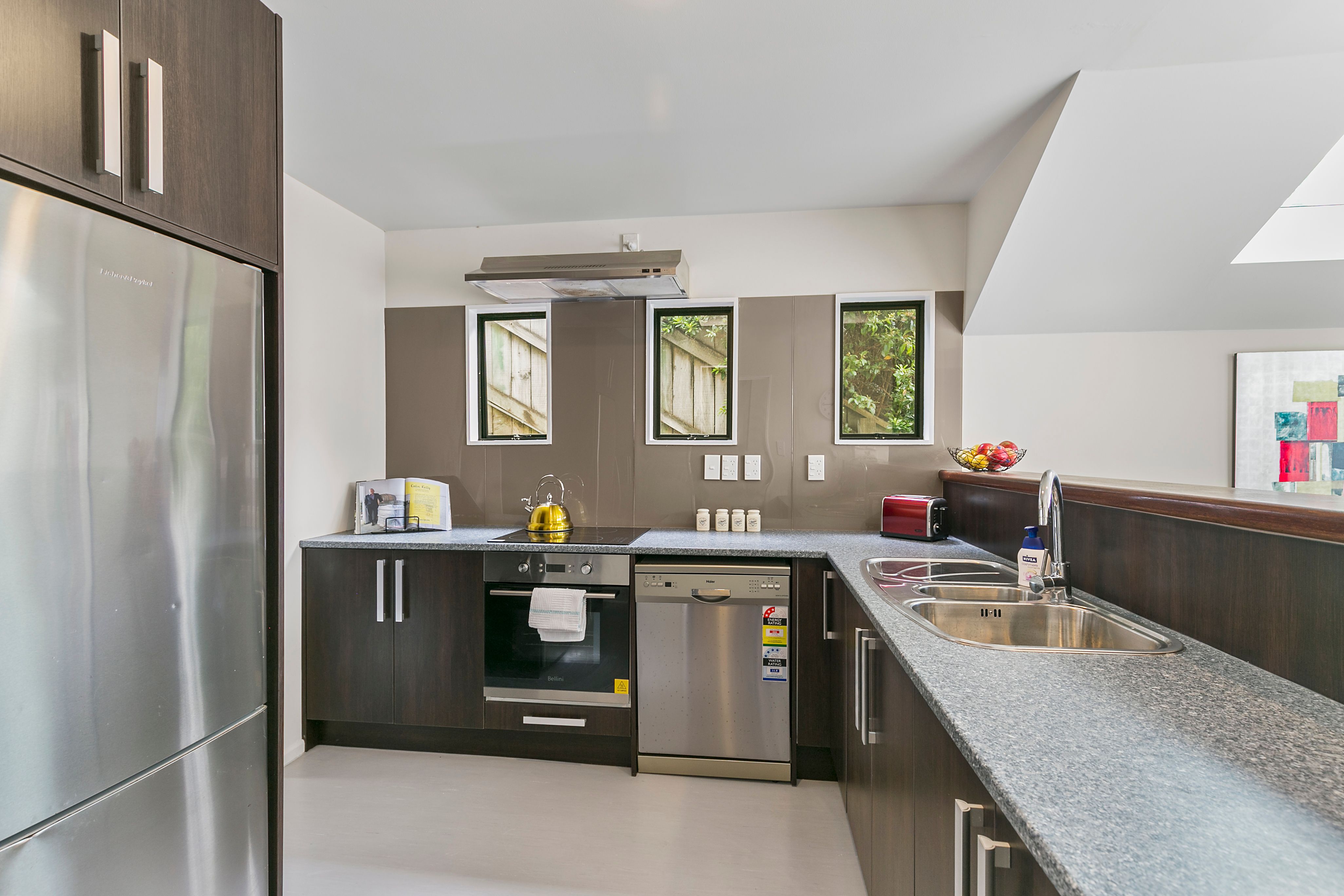 19 A Caldwell Street, Karori, Wellington City