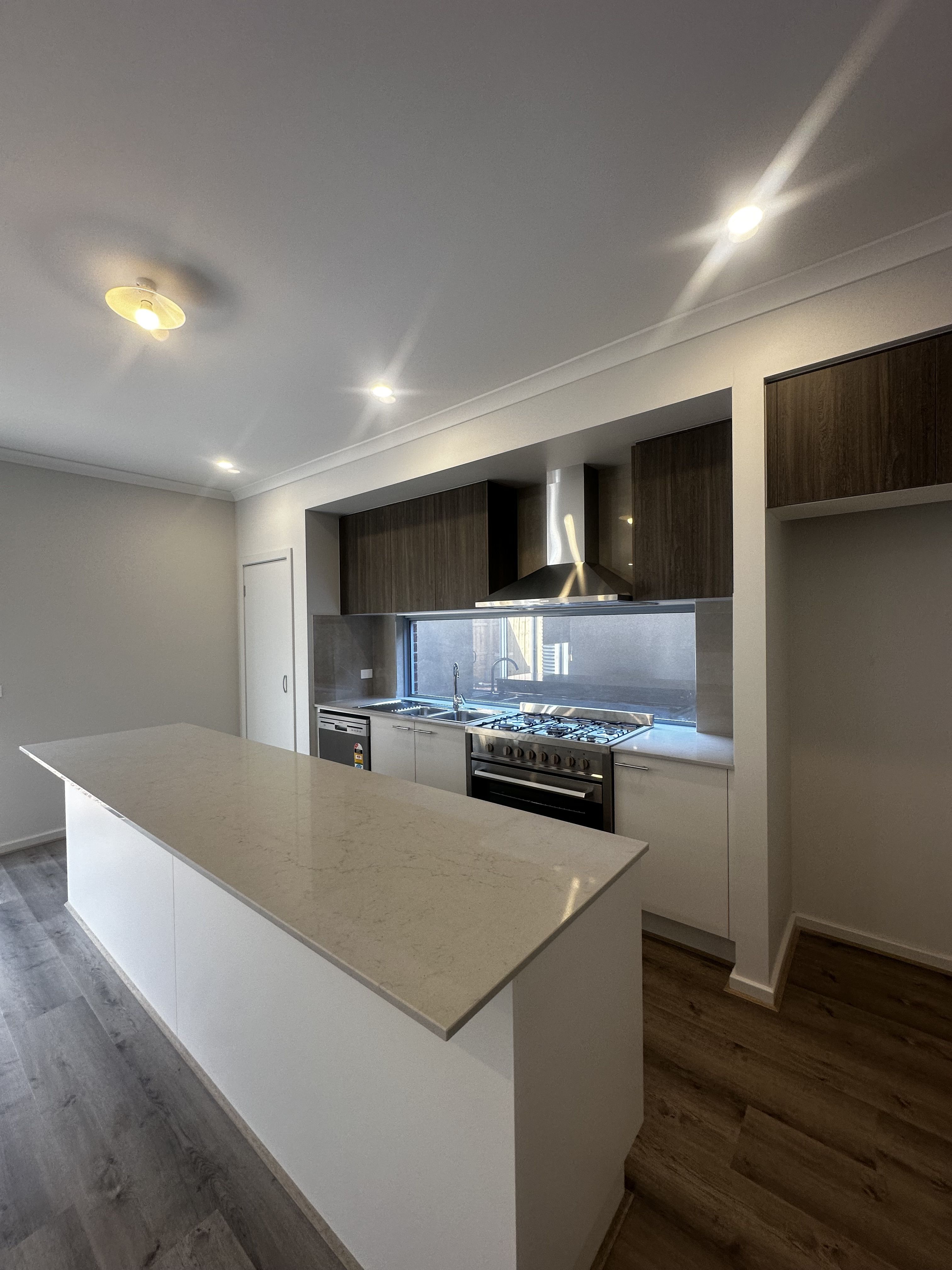 16 Delhi Grove, Rockbank, VIC 3335