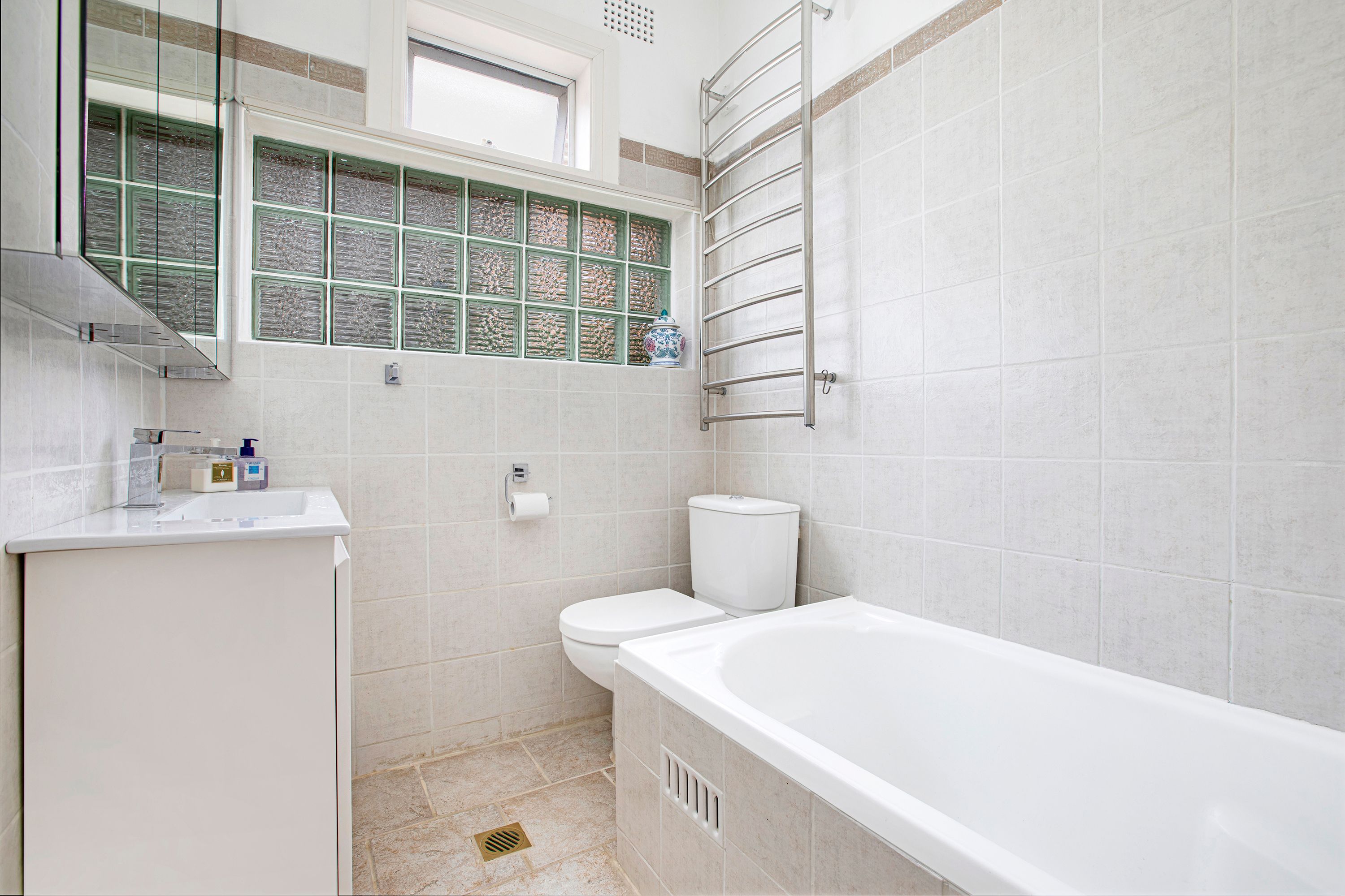 472 Malabar Road — photo 7 of 8