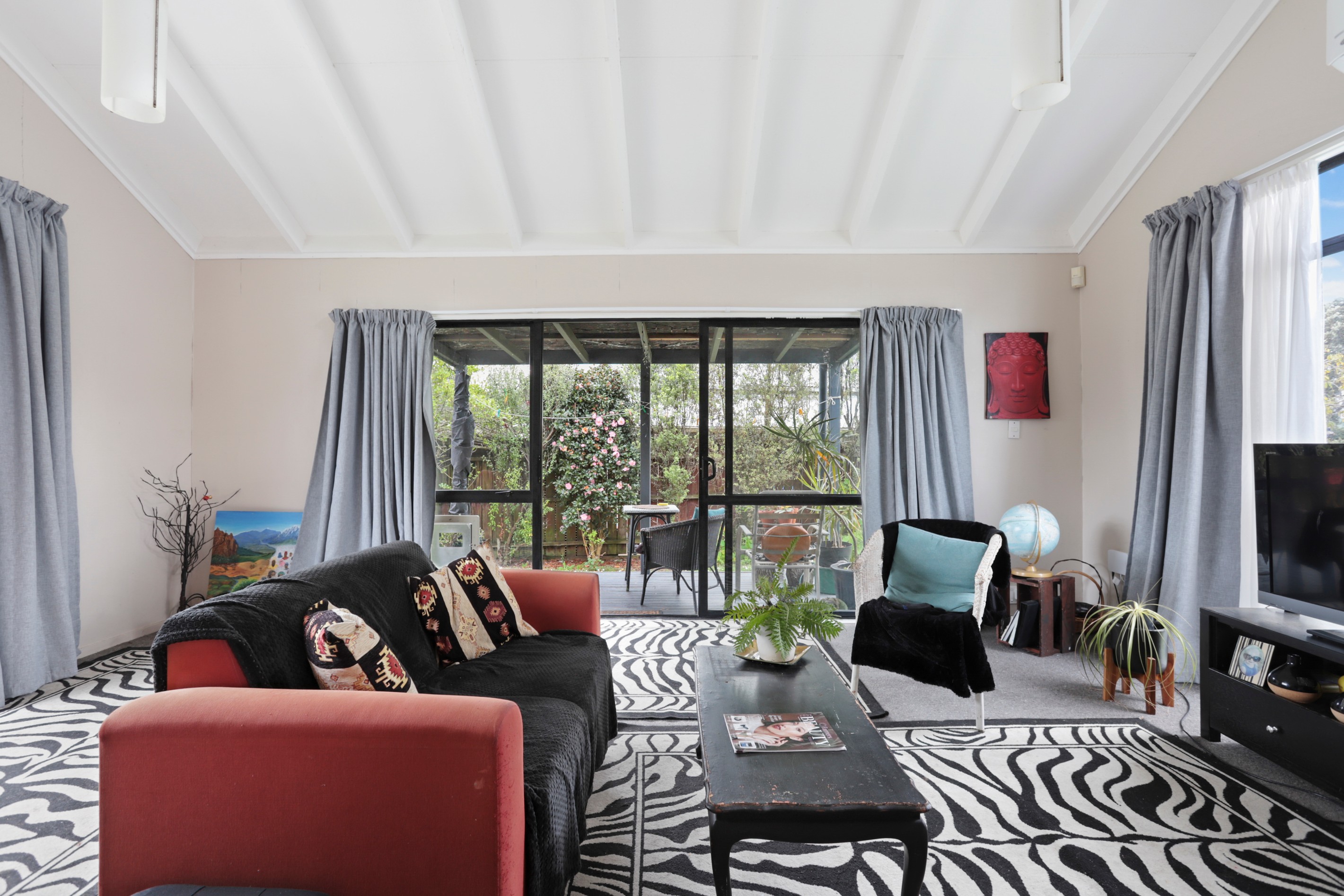 4/25A Beach Road, Te Atatu Peninsula, Waitakere City