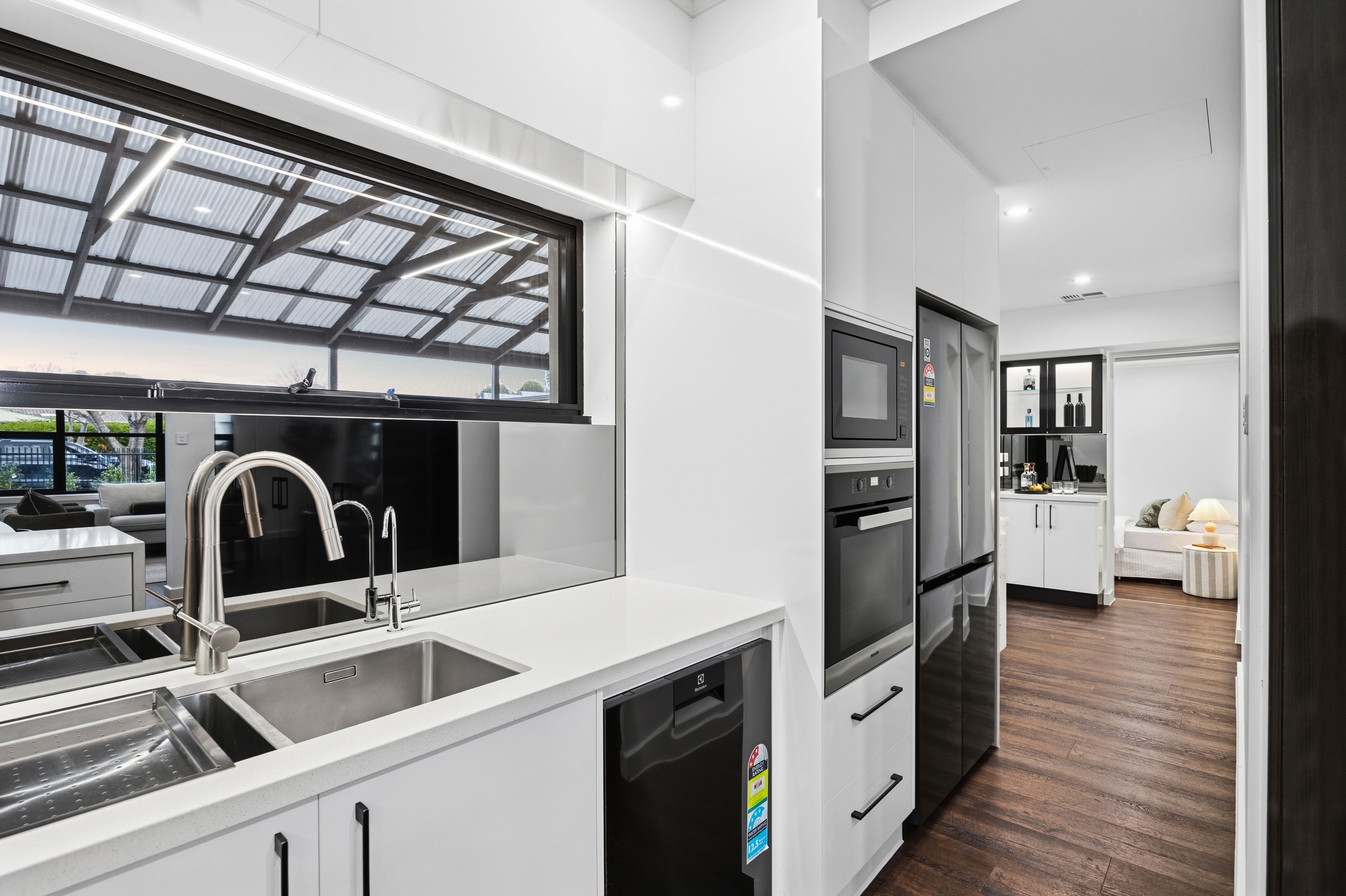 55 Jervois Avenue — photo 9 of 21