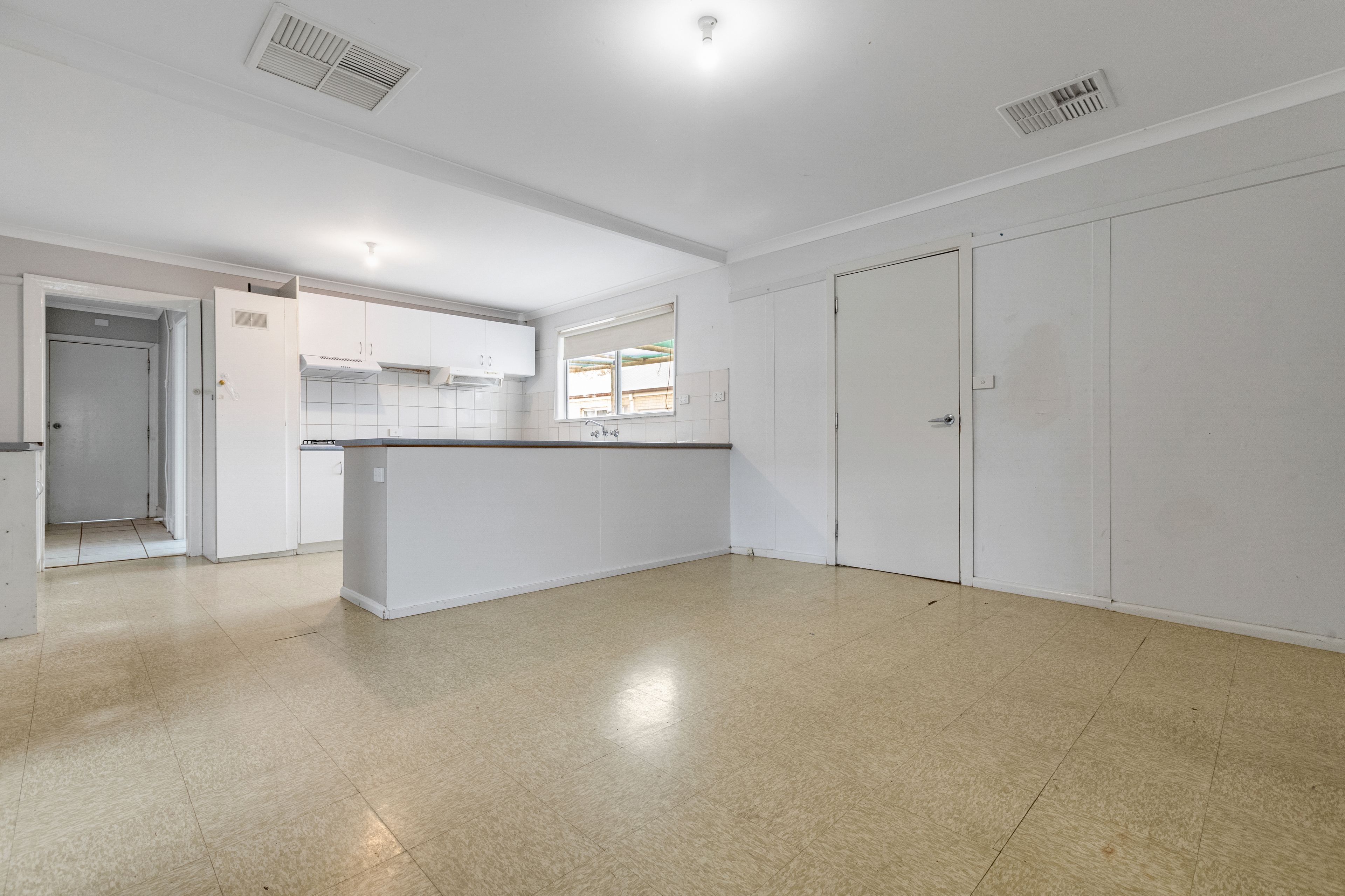 667 Koorlong Avenue, Irymple, VIC 3498