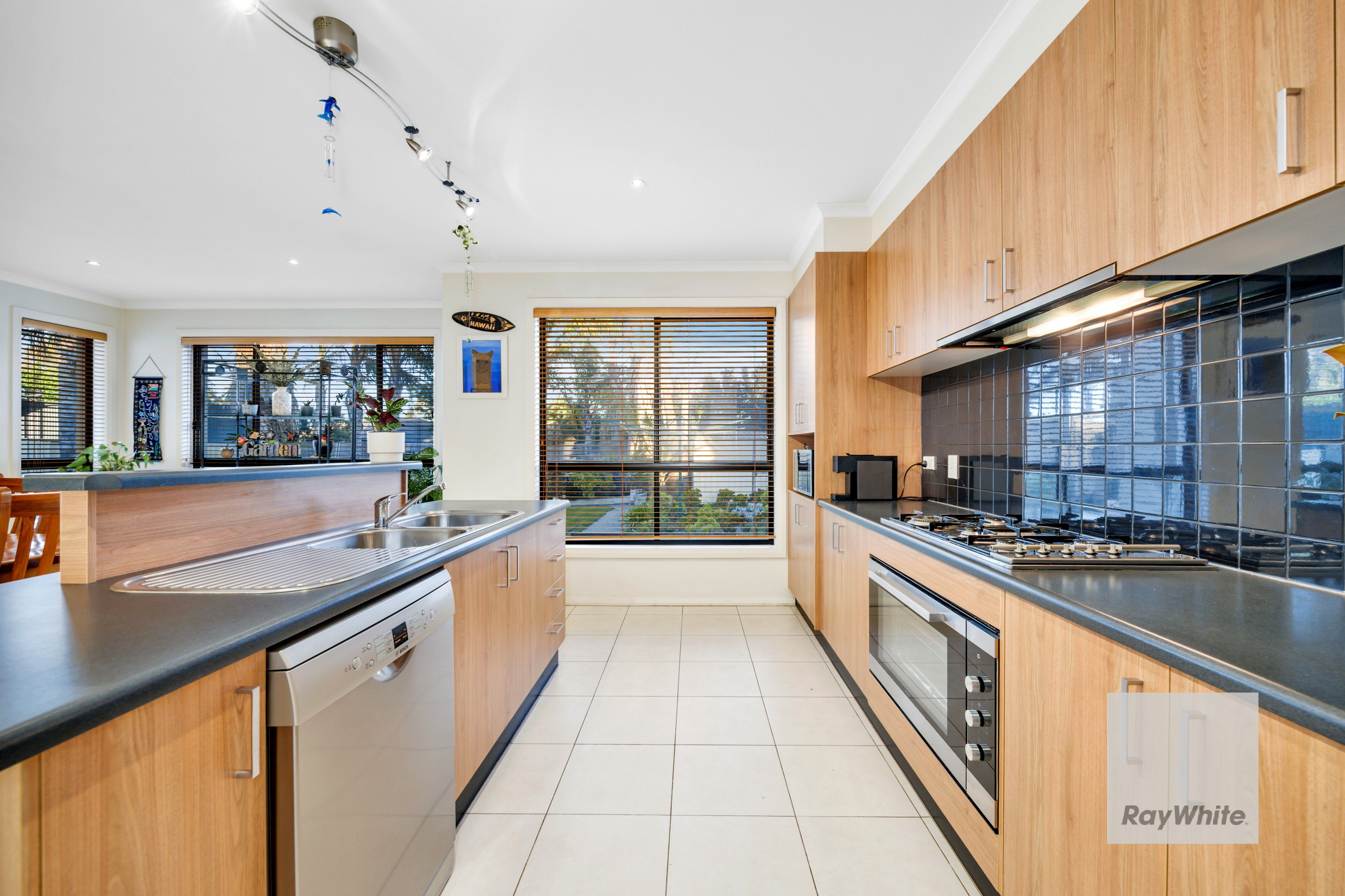 5 Burnley Grove — photo 7 of 24