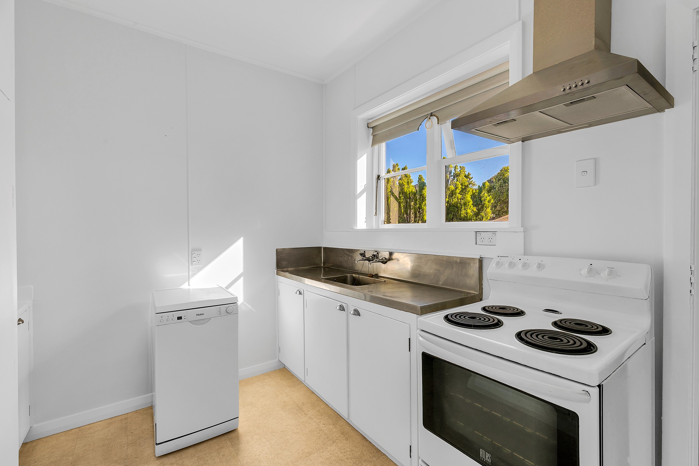 63 Kiwi Road, Point Chevalier, Auckland City