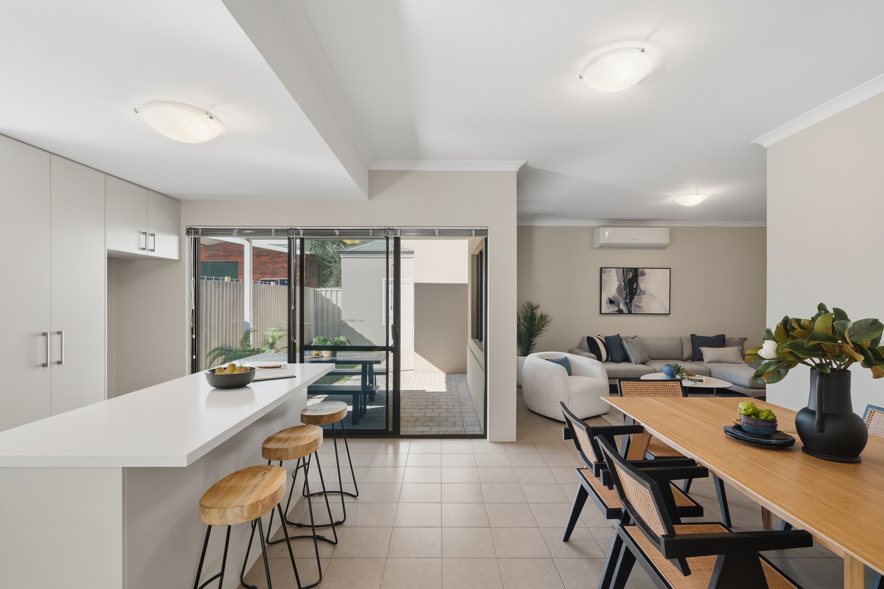 2/8 Raleigh Street, Belmont, WA 6104