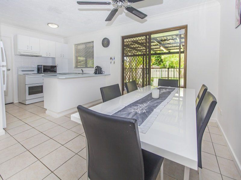 8 Wilson Drive, Camira, QLD 4300