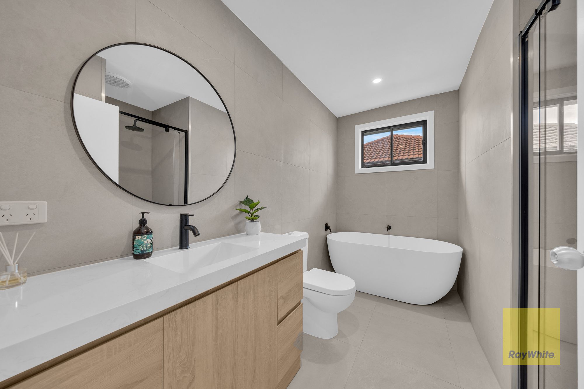 28 Laming Road — photo 2 of 20