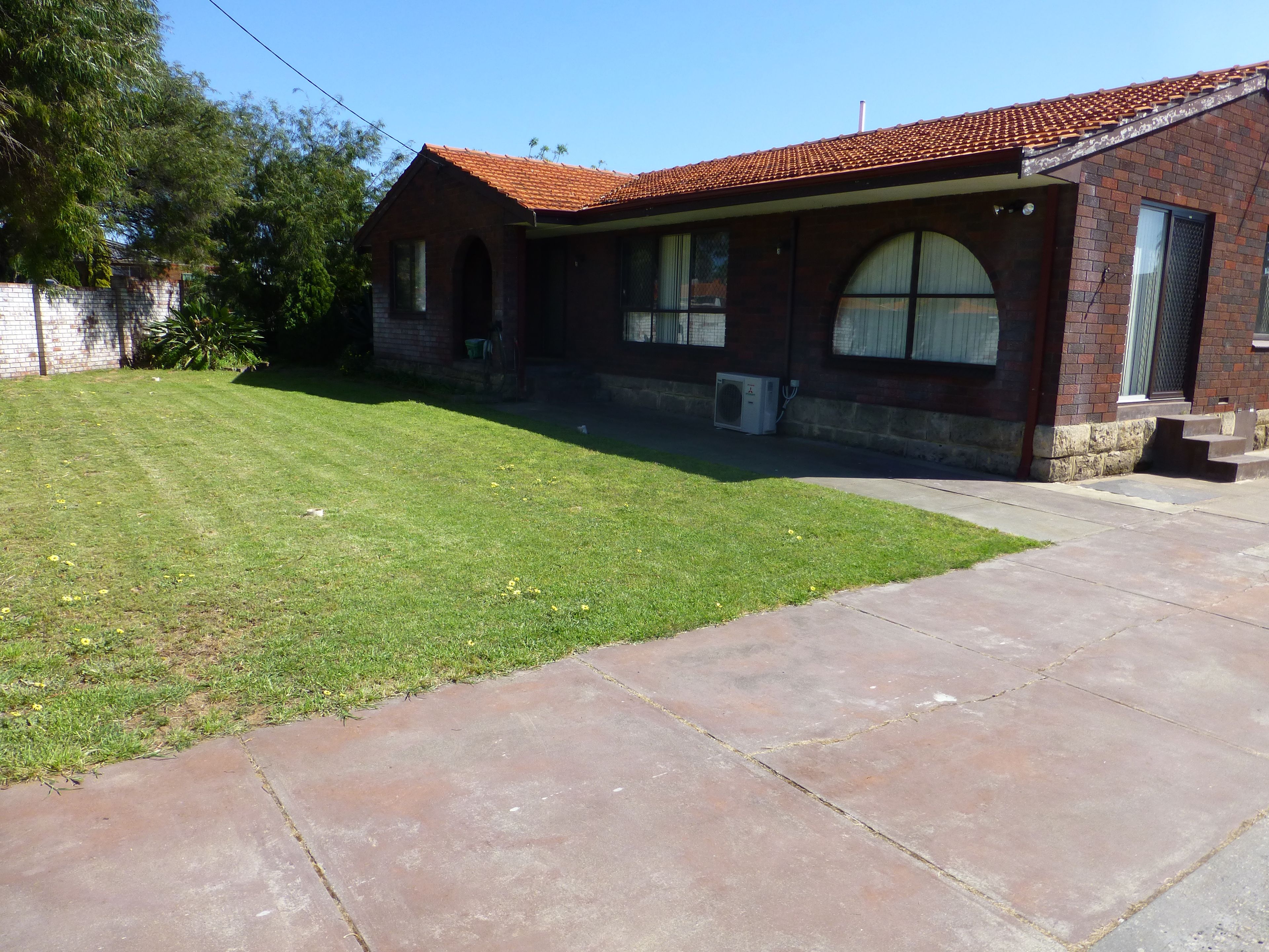 2 Kent Street, Spearwood, WA 6163