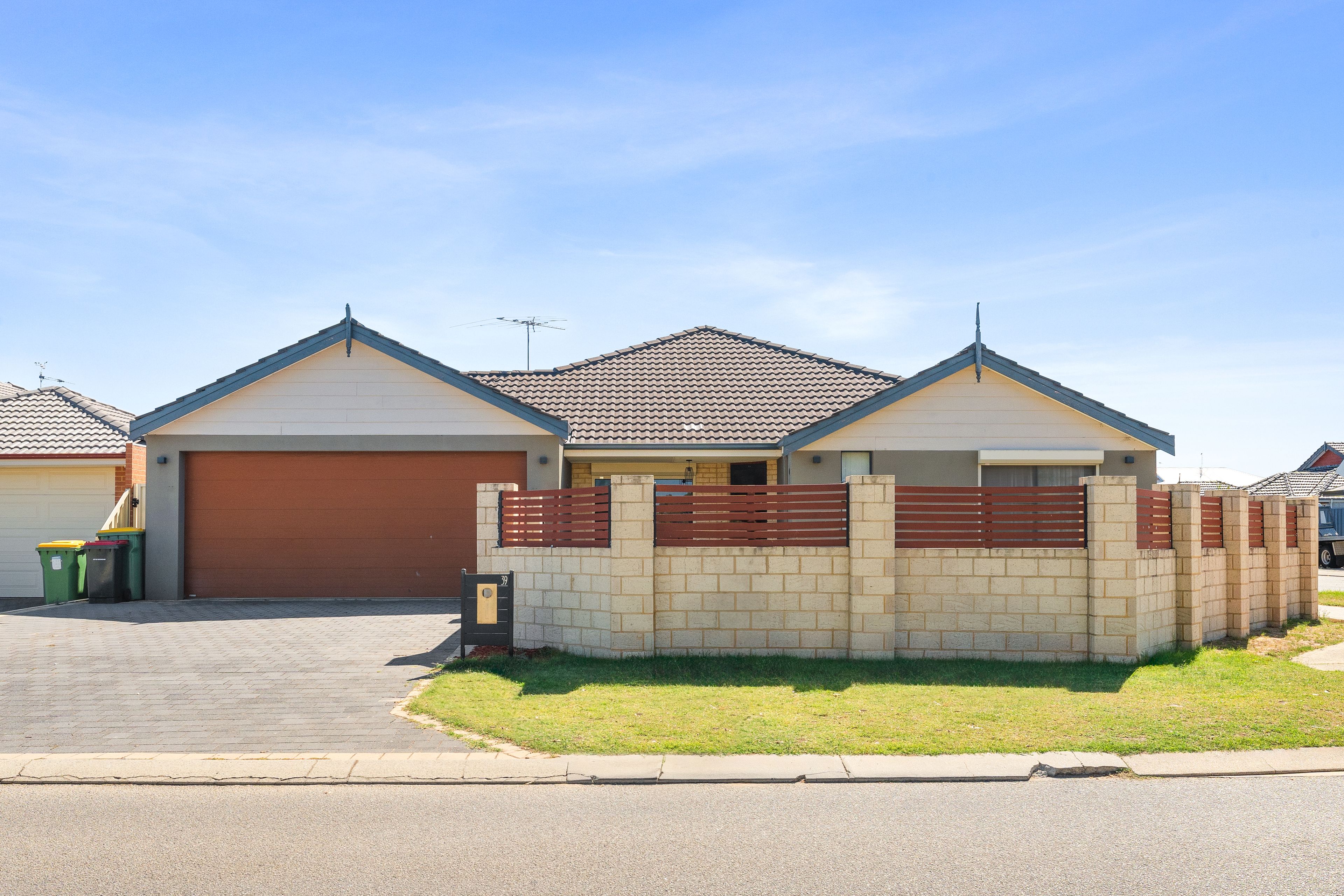 39 Pamplona Boulevard, Port Kennedy WA 6172