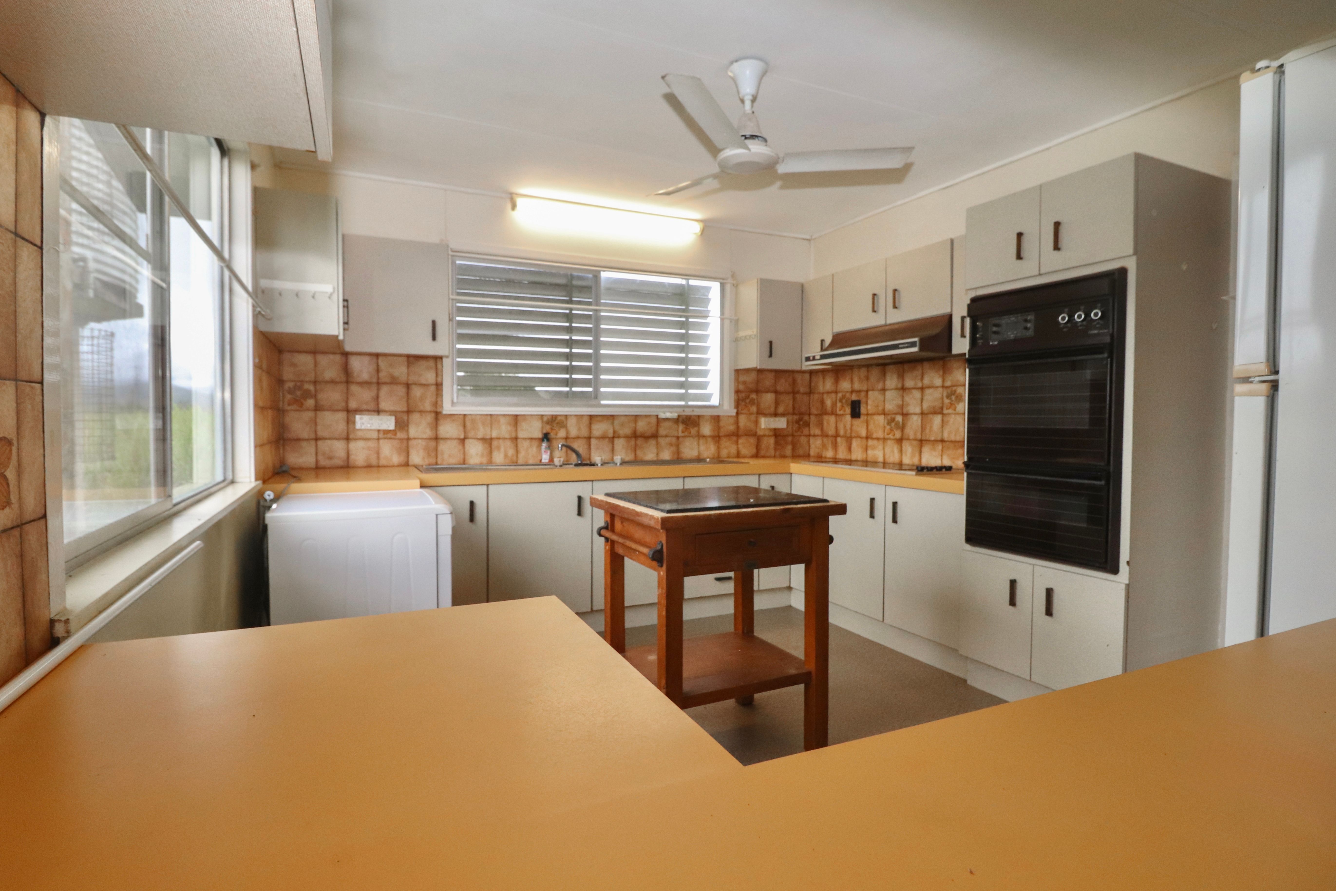 39 Cantamessas Road, Abergowrie, QLD 4850