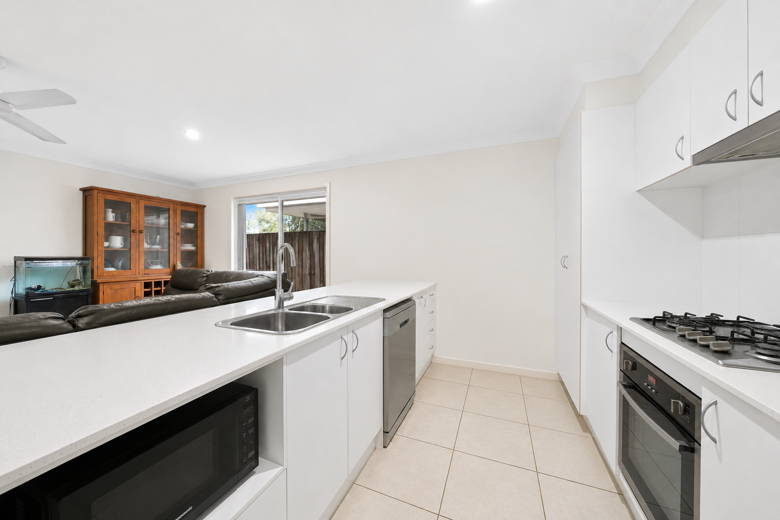 14 Kourounis Street — photo 4 of 14