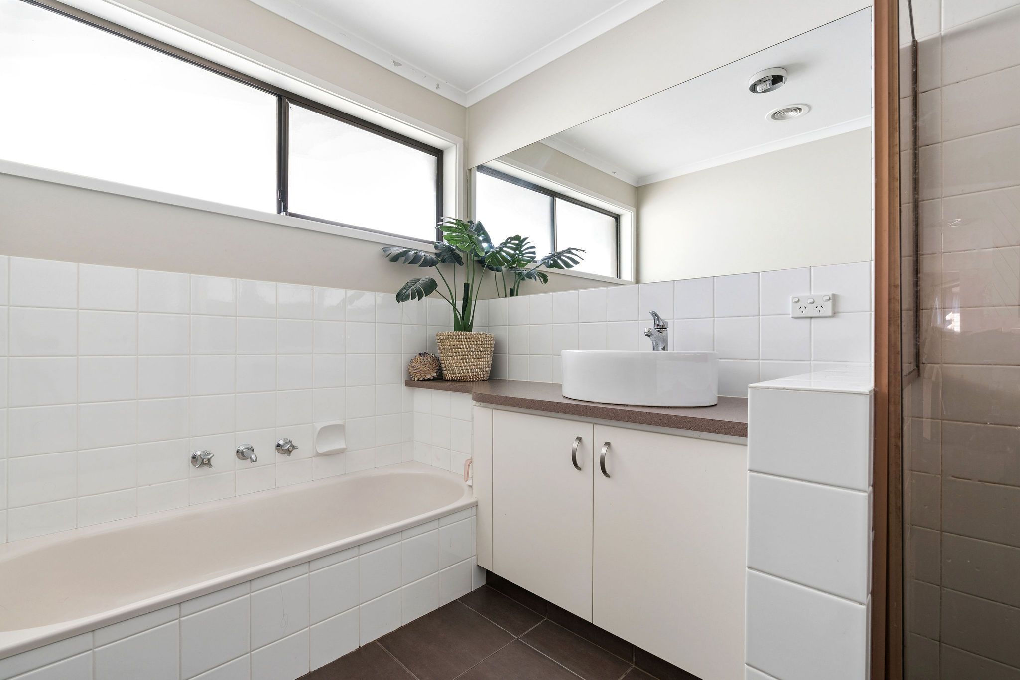 64 Whitehead Grove — photo 10 of 13