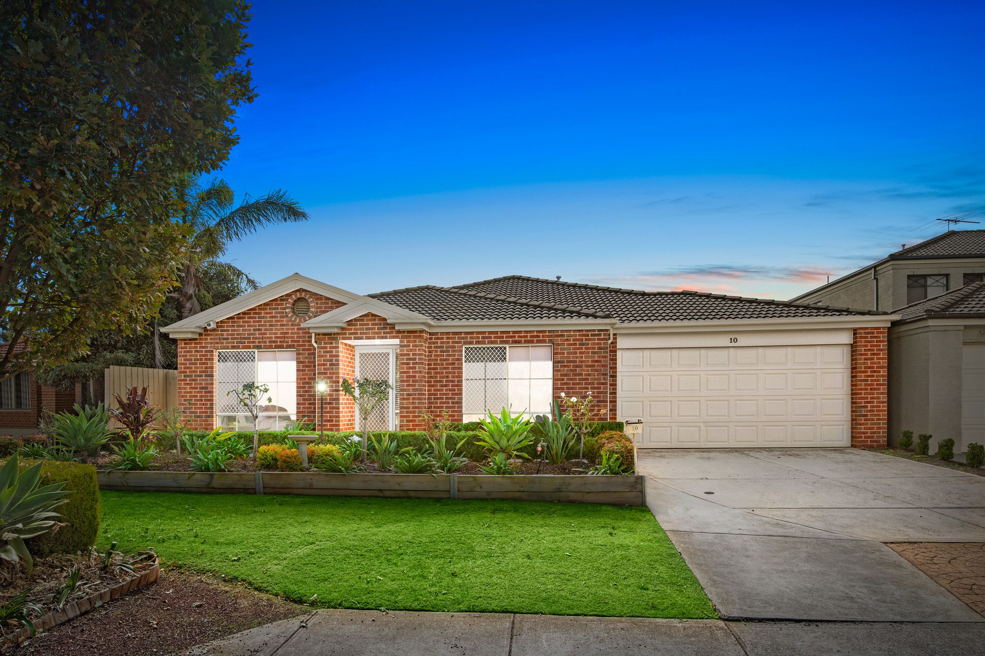 10 Chestnut Grove, Werribee, VIC 3030 Sold House Ray White Werribee