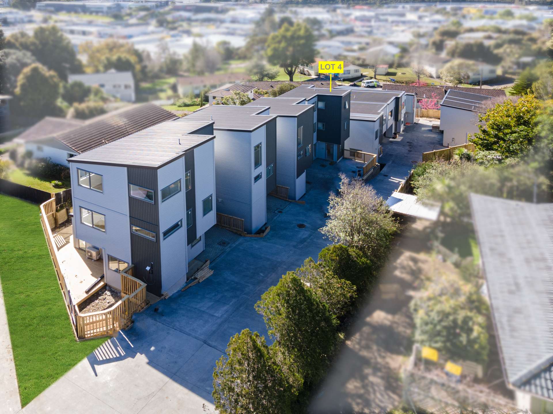 4/11 Celeste Place photo 10