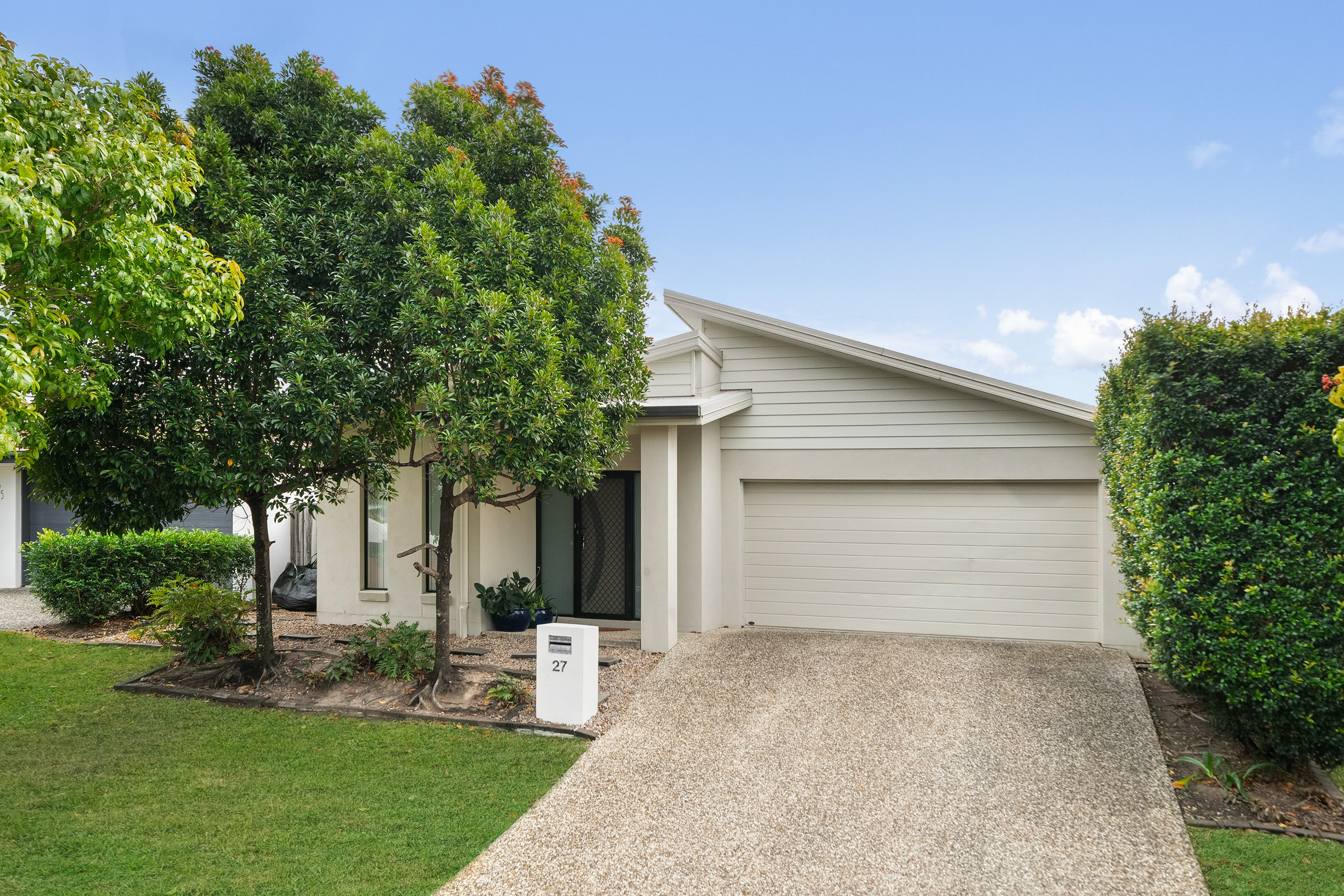 27 Merion Crescent, North Lakes, QLD 4509