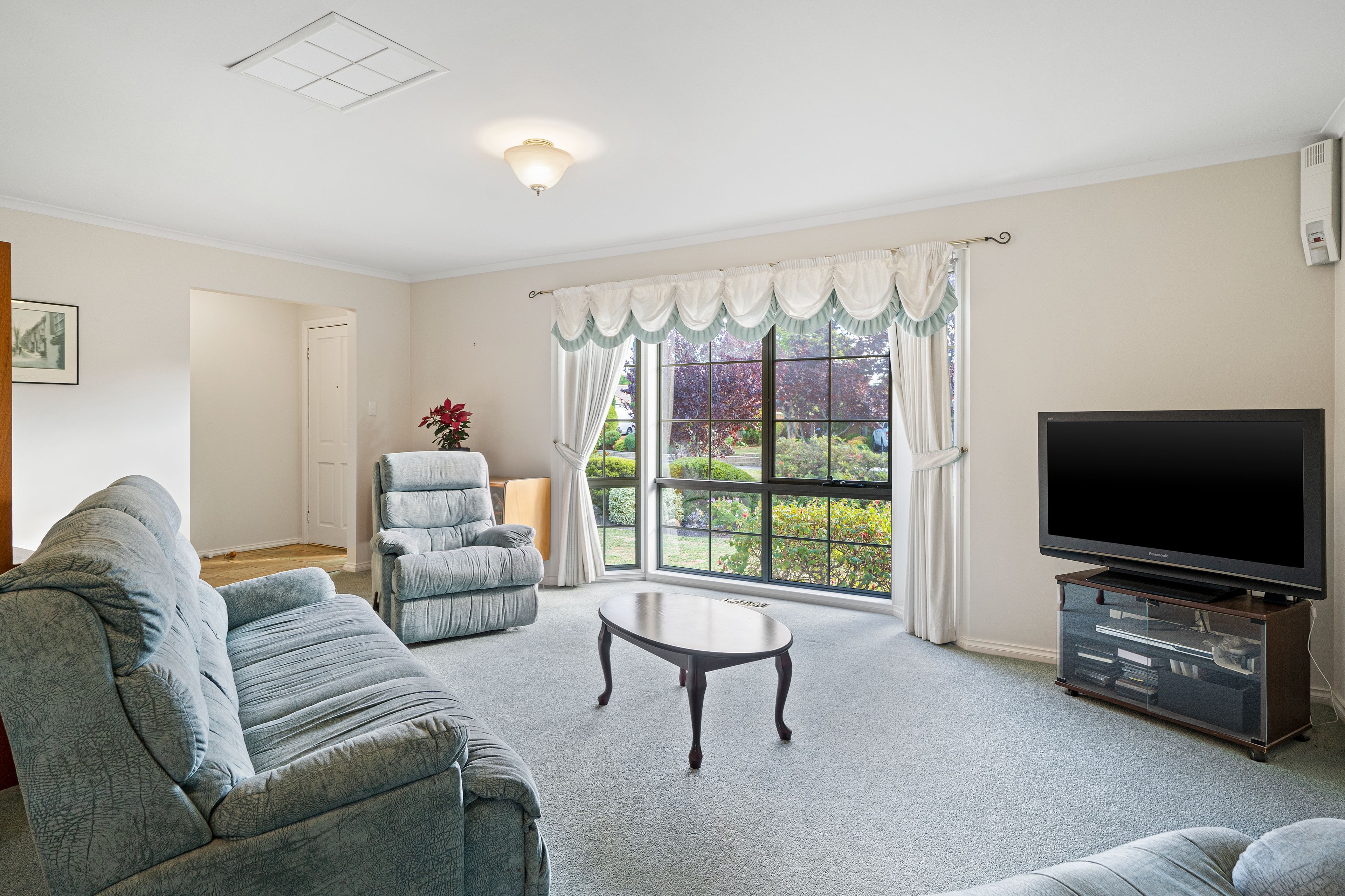 82 Lakesfield Drive, Lysterfield, VIC 3156