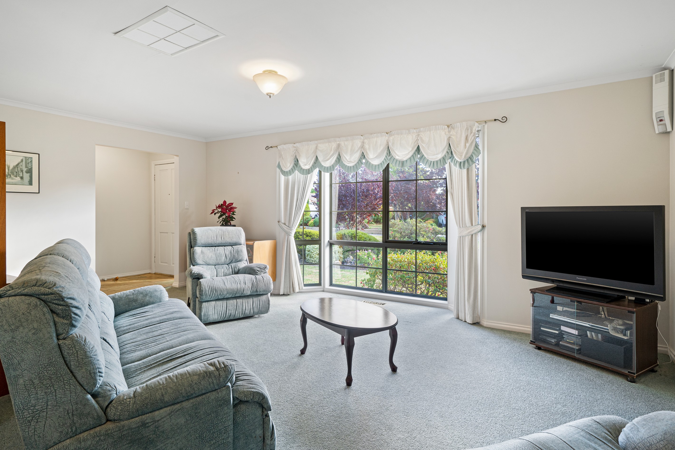 82 Lakesfield Drive, Lysterfield, VIC 3156