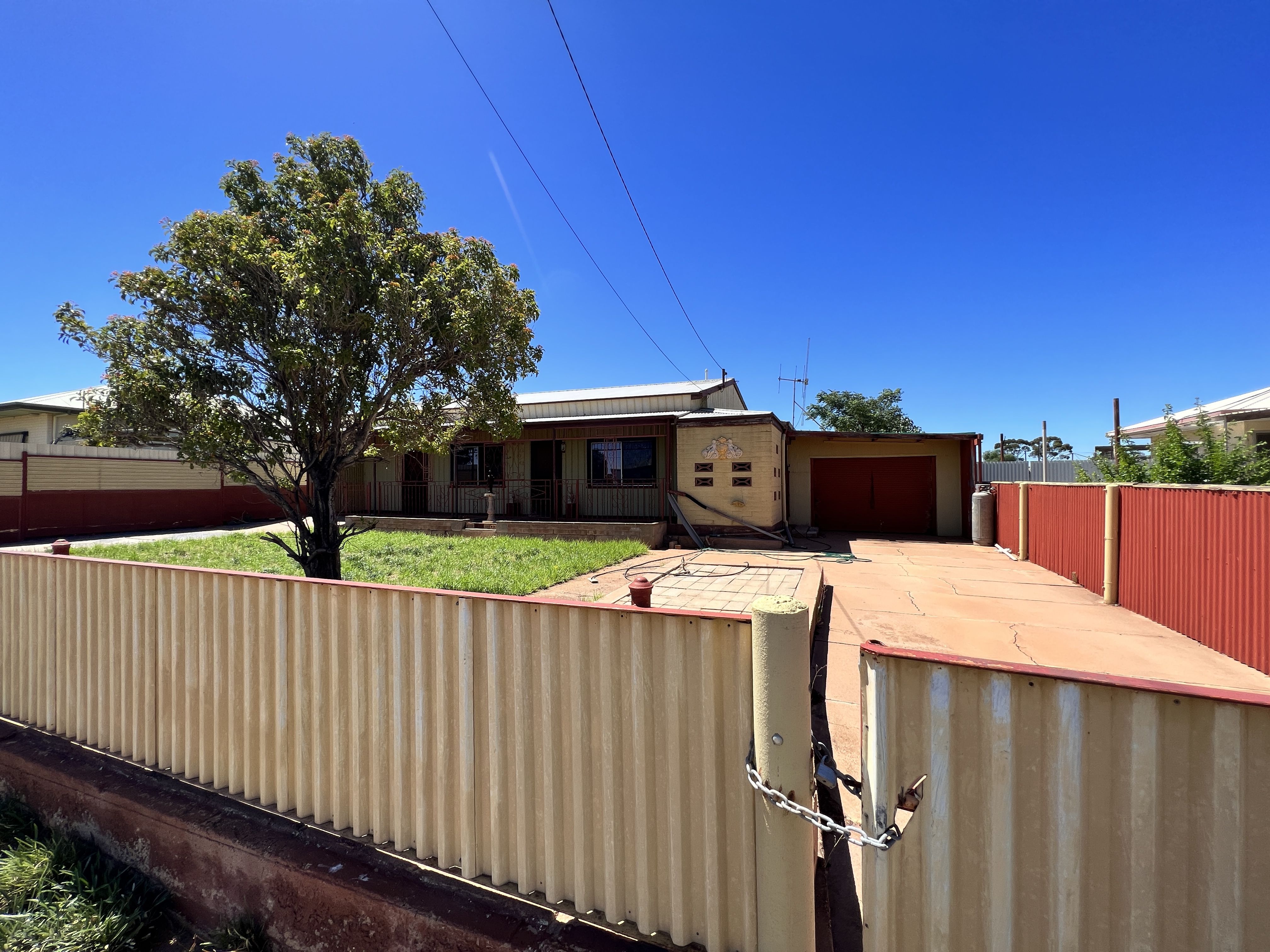 77 Newton Street, Broken Hill, NSW 2880