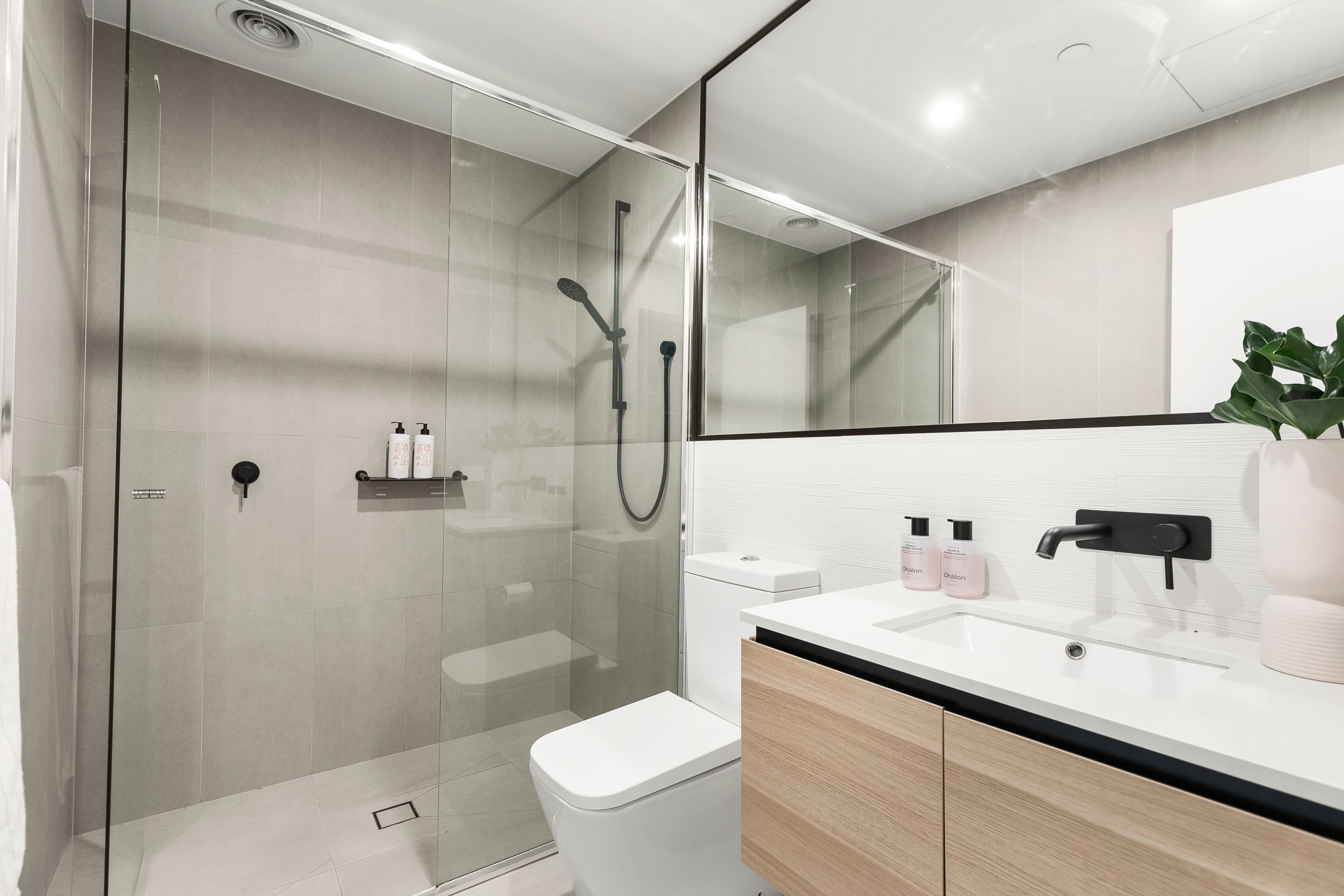 508/270 Lygon Street — photo 12 of 14