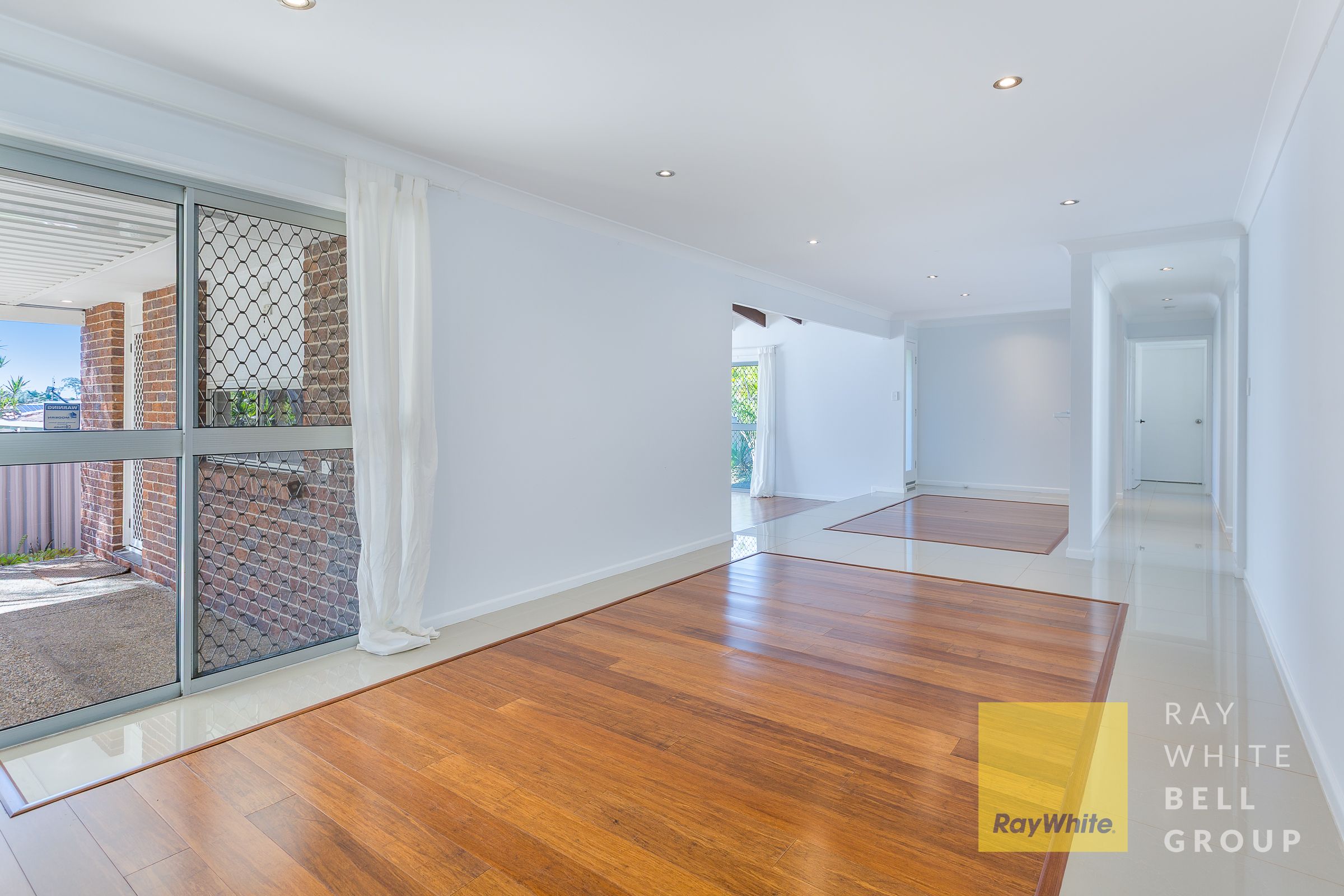 9 Essendon Close, Arundel, QLD 4214