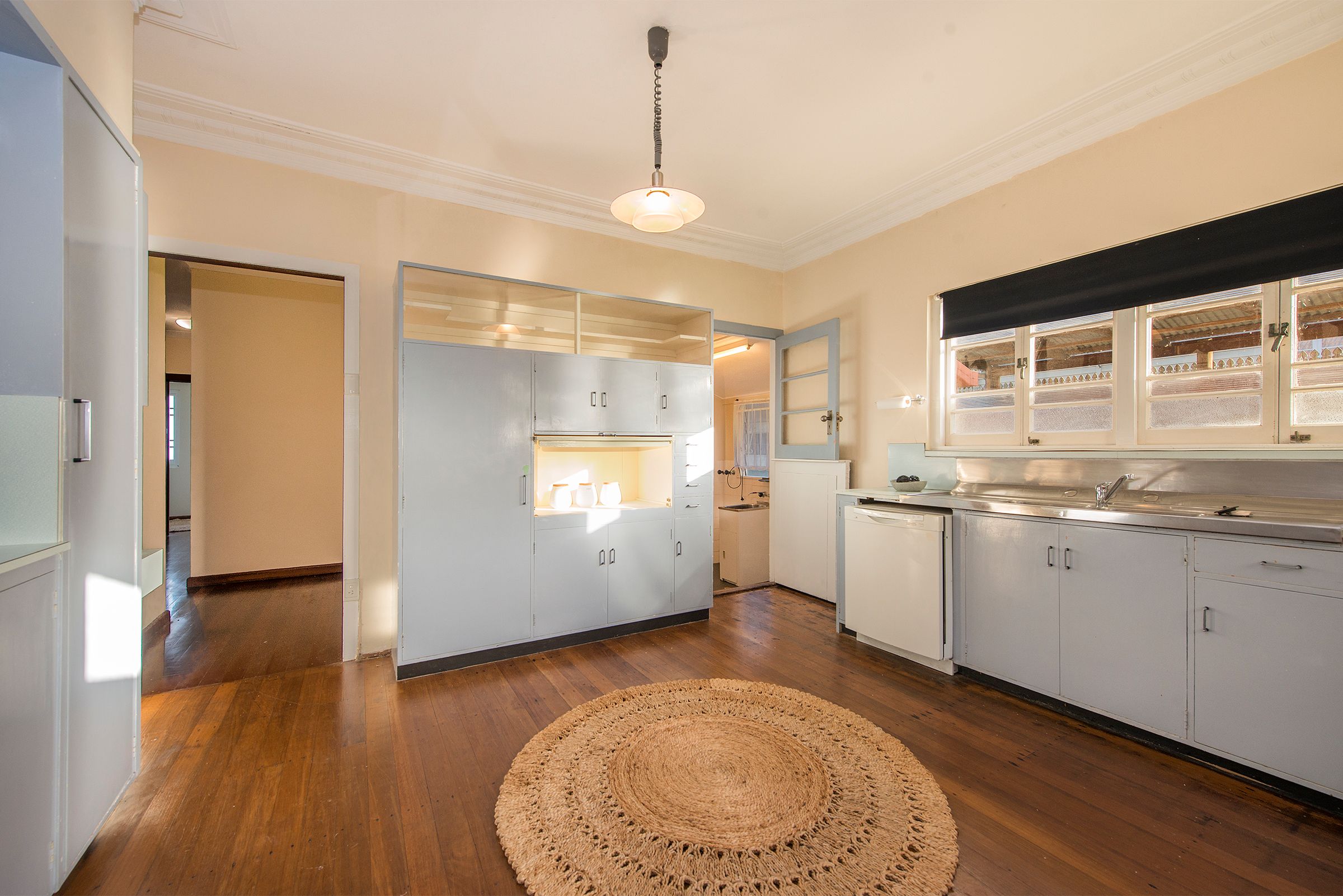 2 Hockings Street, Holland Park West, QLD 4121