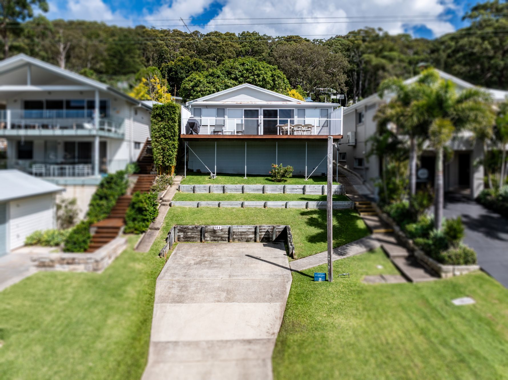 144 Araluen Drive — photo 14 of 17