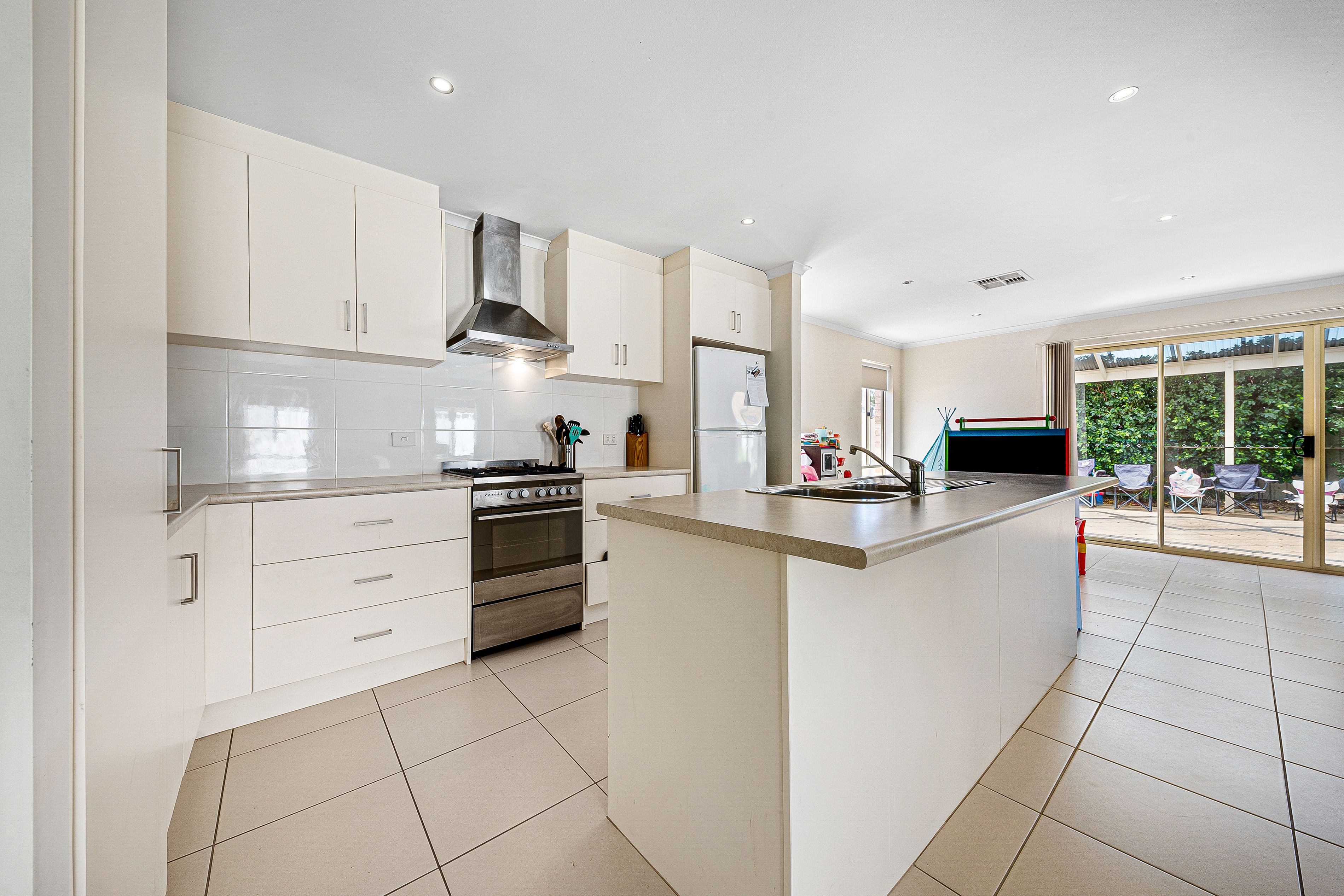 17 Duncan Crescent, Highbury, SA 5089