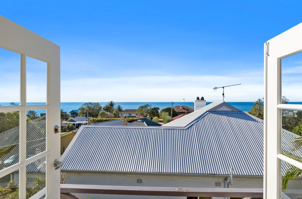8 Oceana Parade, Austinmer, NSW 2515