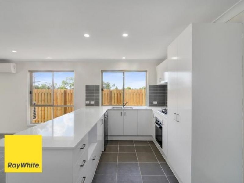 22 Mount Archer Road, Park Ridge, QLD 4125