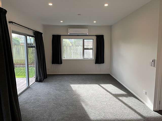 4 Wanaka Place photo 6