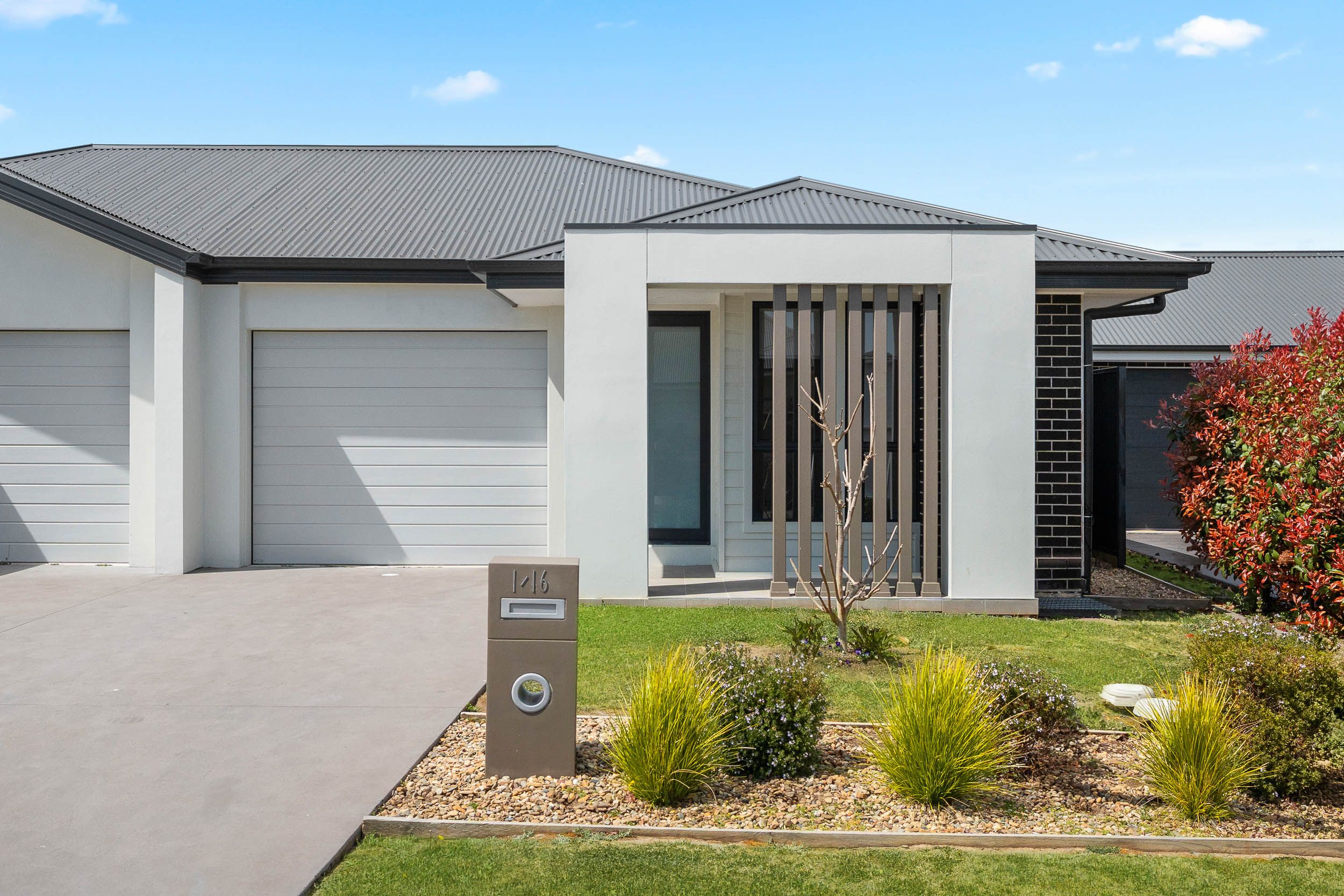 1/16 Roebuck Street — photo from Ray White Goulburn
