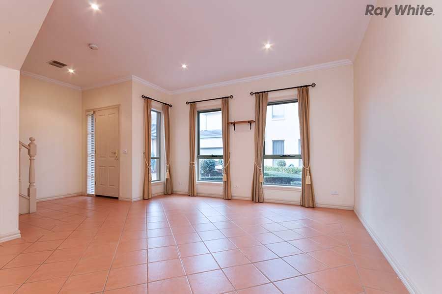 5/45 Wentworth Drive, Taylors Lakes, VIC 3038