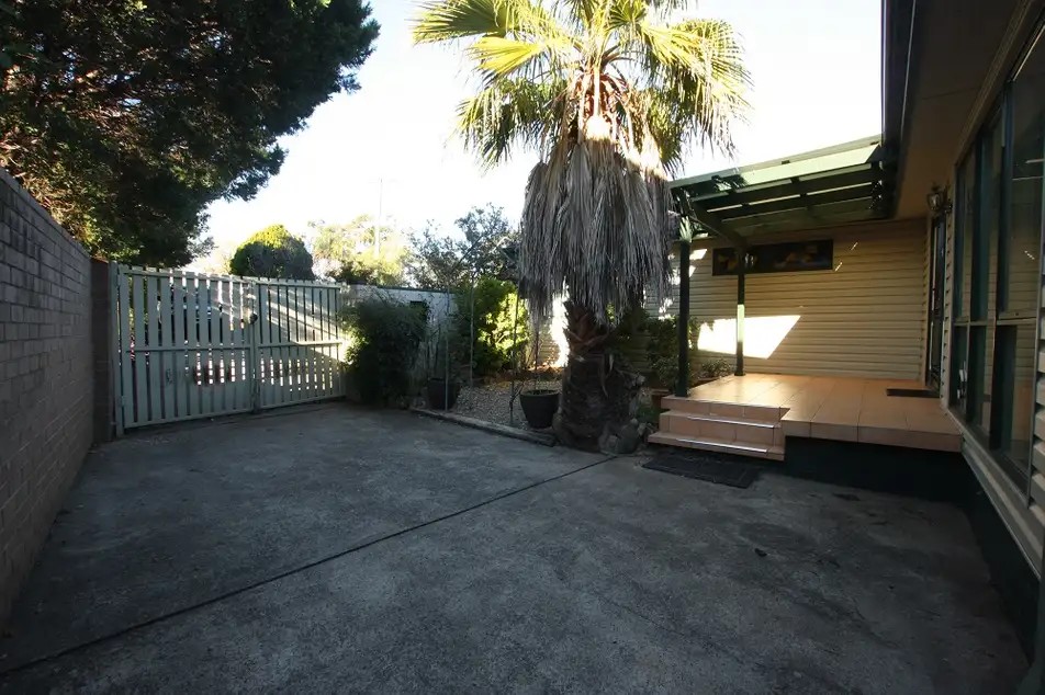 5 Kendall Street, Campbelltown, NSW 2560