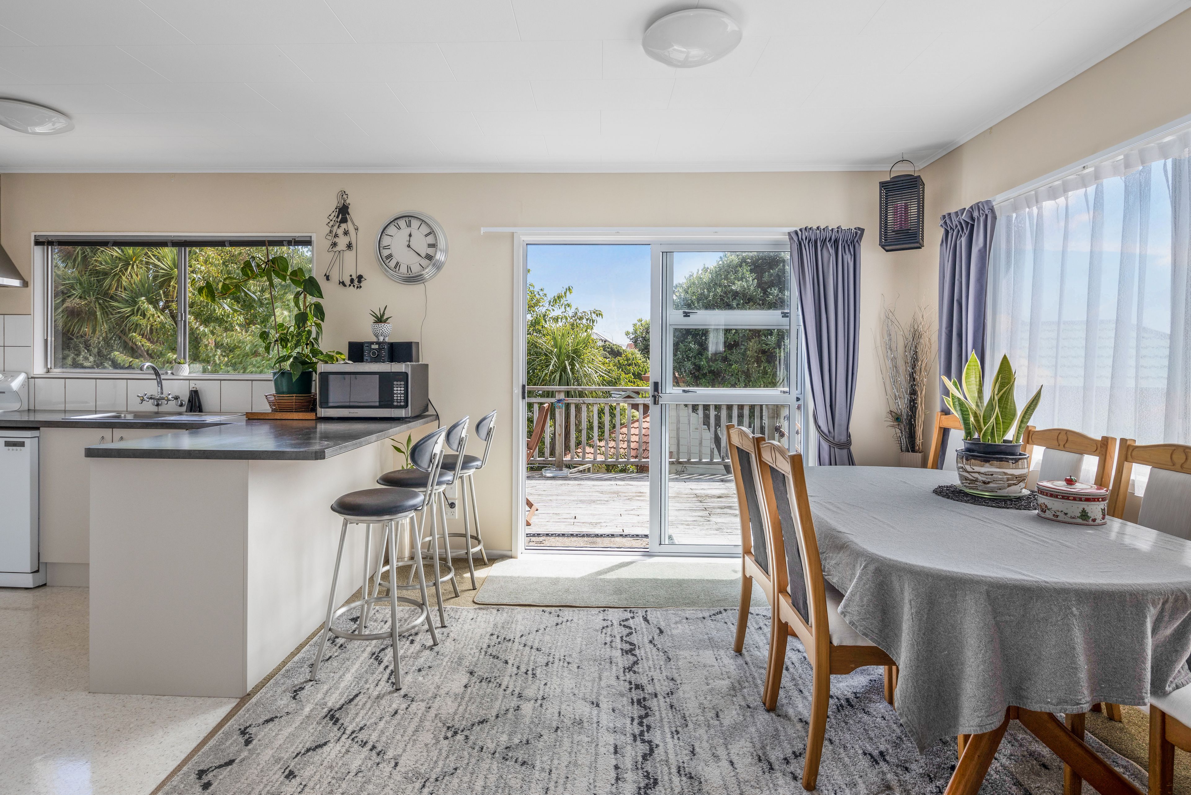 4 Kahikatea Grove, Paparangi, Wellington City