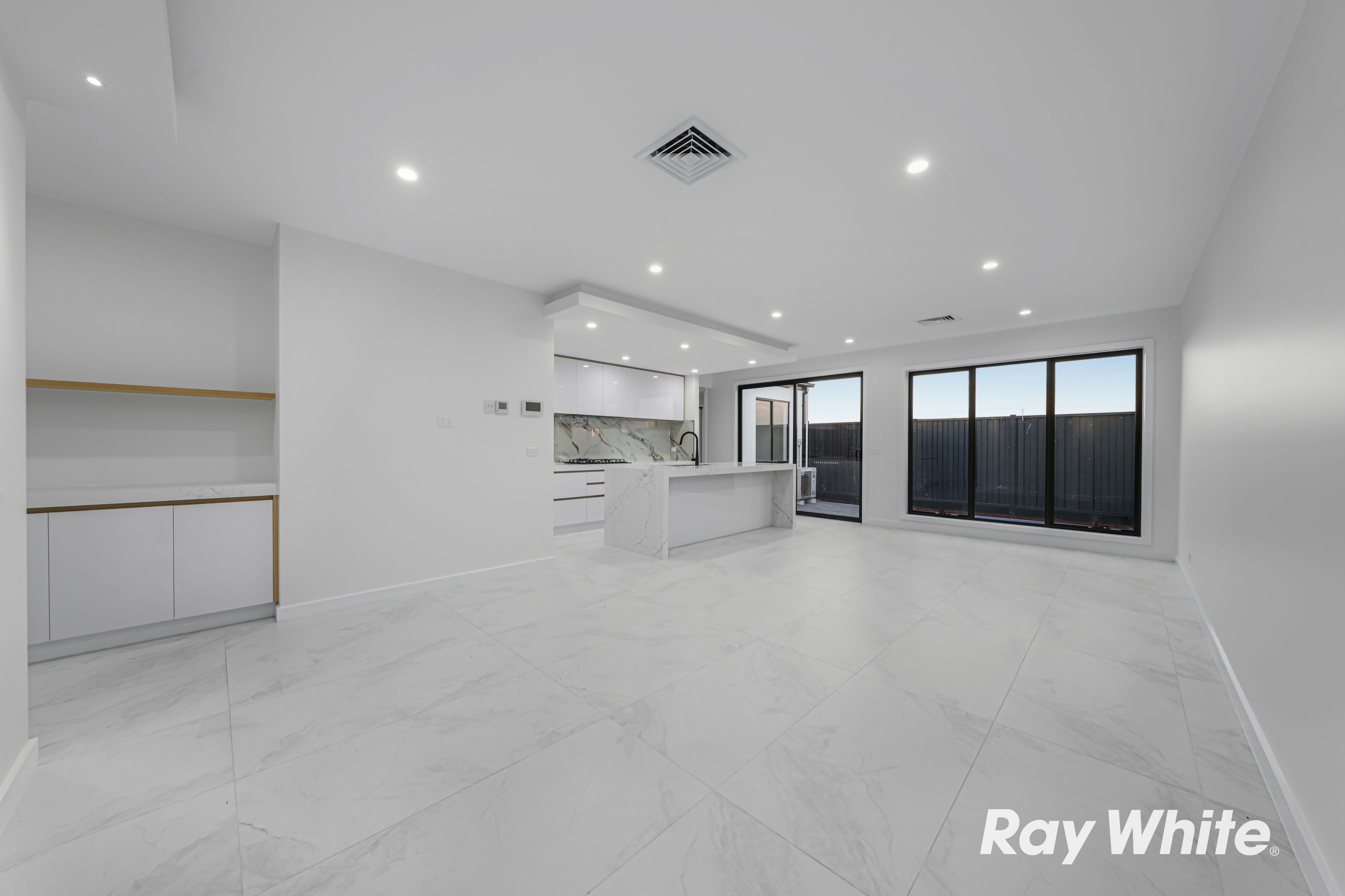 11 Clondalkin Street — photo 4 of 6