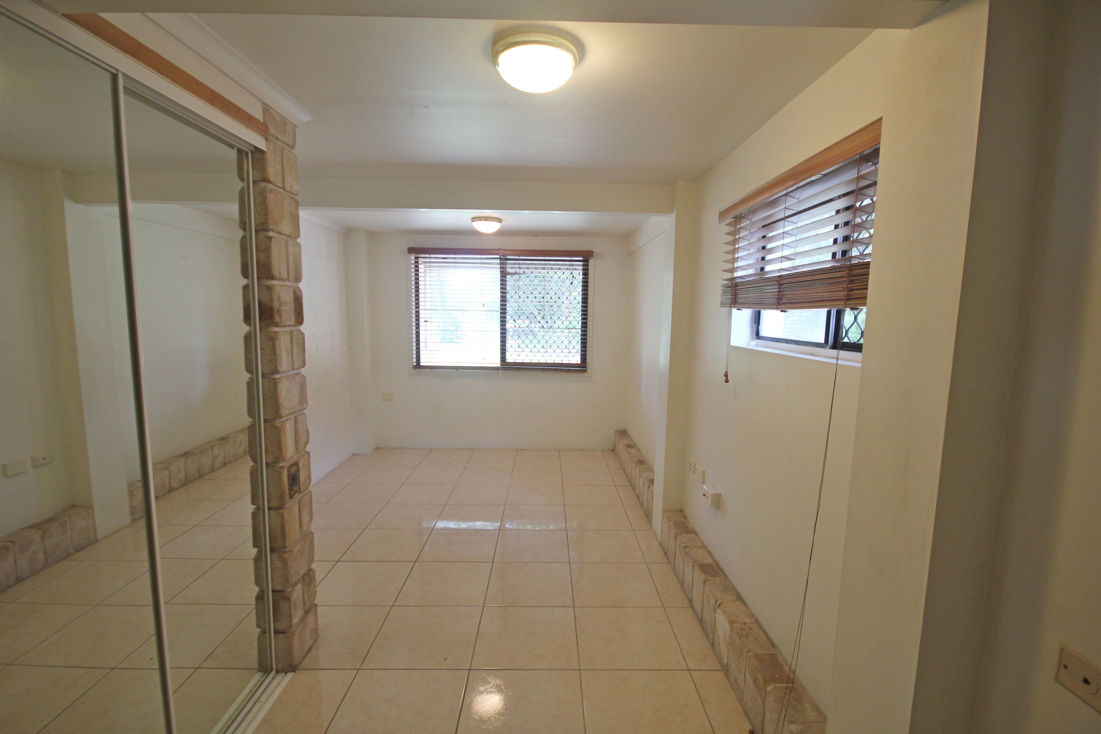10 Osborne Court — photo 8 of 11